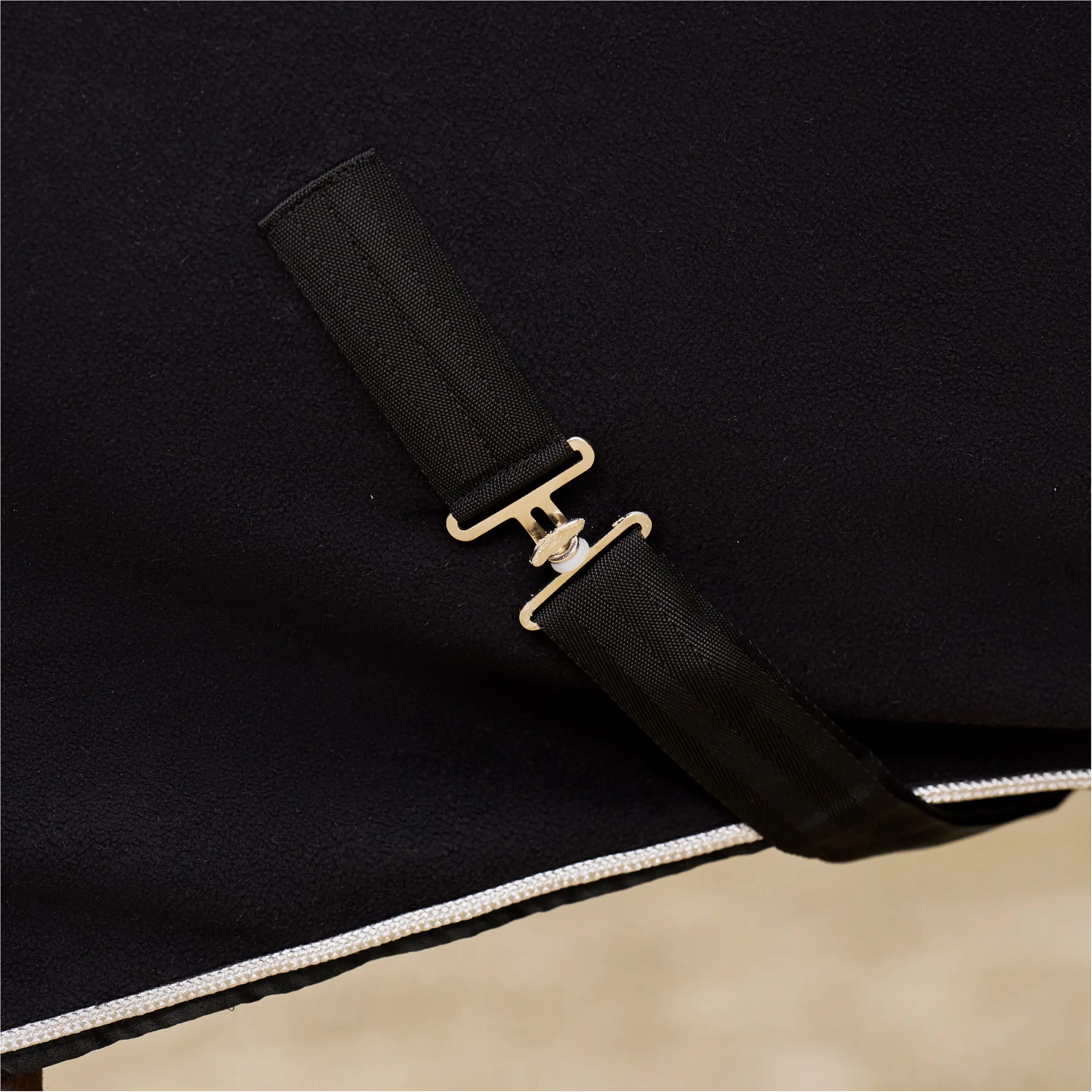 Fleecedecke IRHEssential schwarz