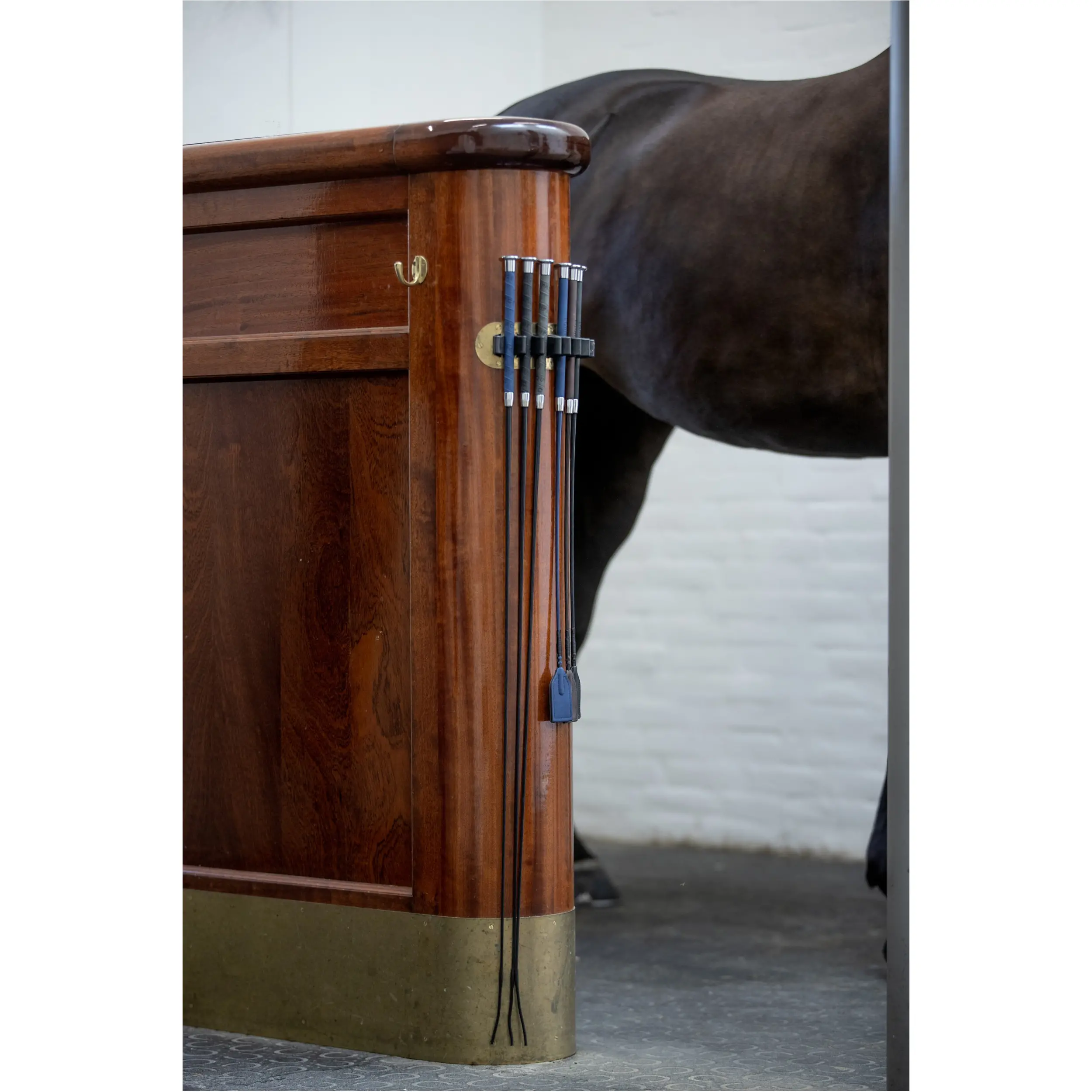 Springgerte TAHIRA schwarz