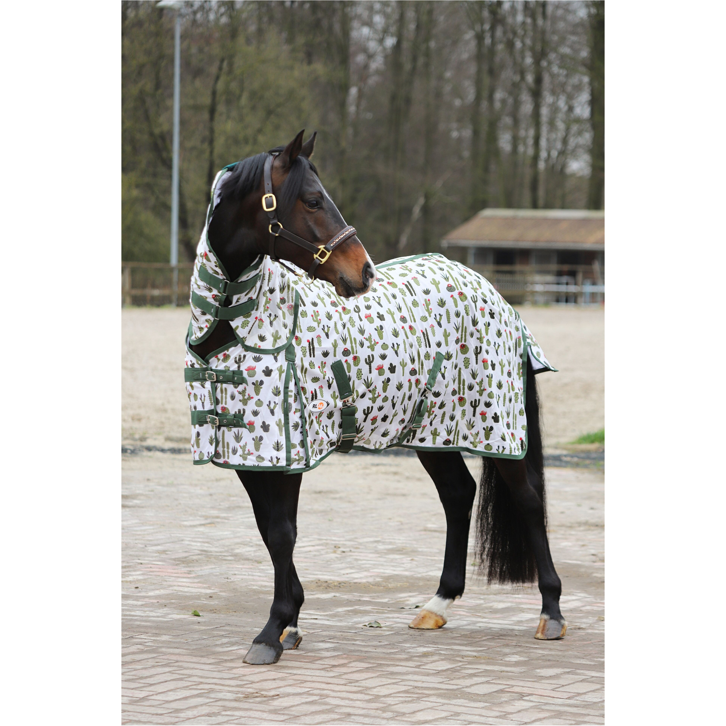 Fliegendecke mit Halsteil und Kreuzgurt DESIGN Kaktus weiß/grün