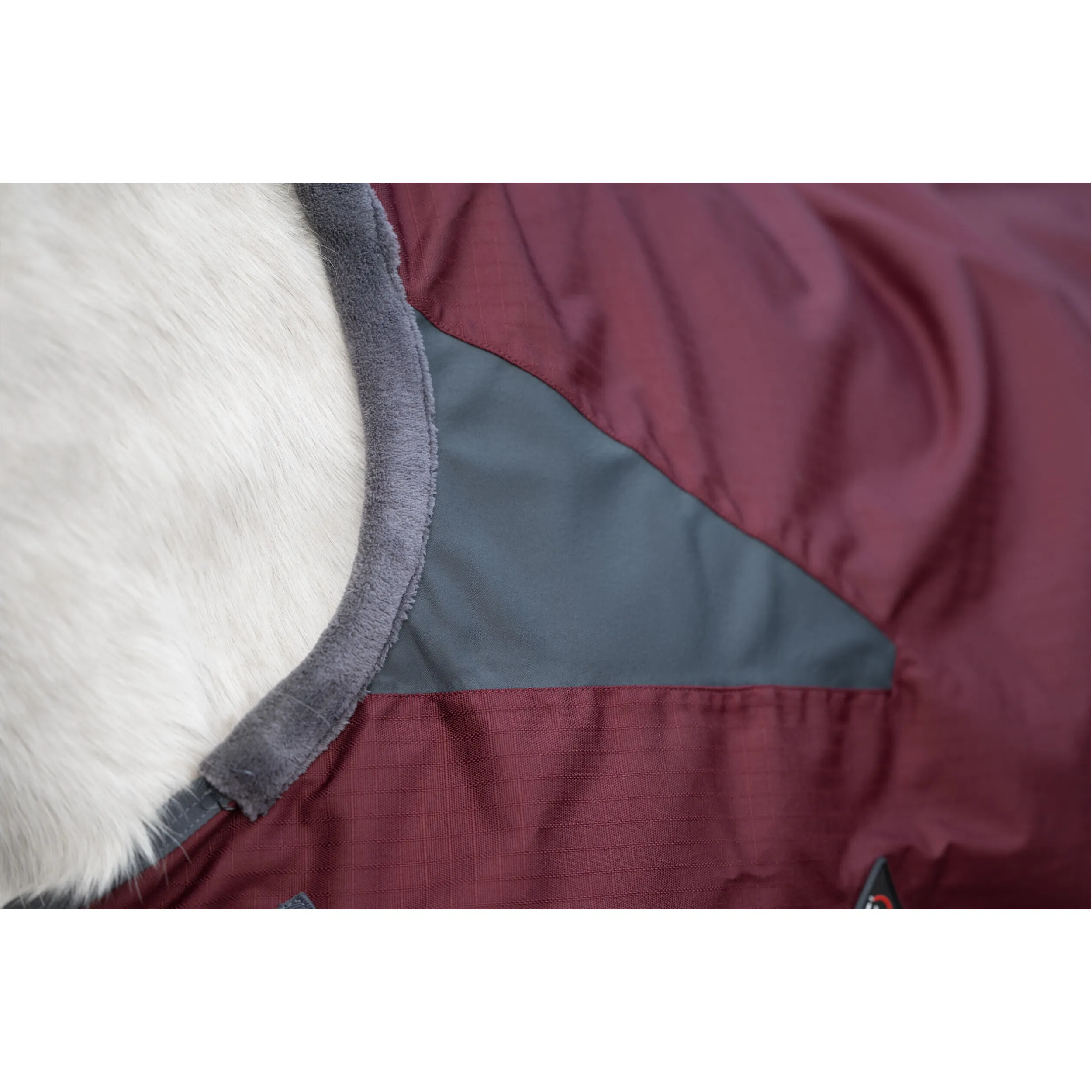 Weidedecke High Neck mit glattem Futter 600D YUKON dunkelrot/grau
