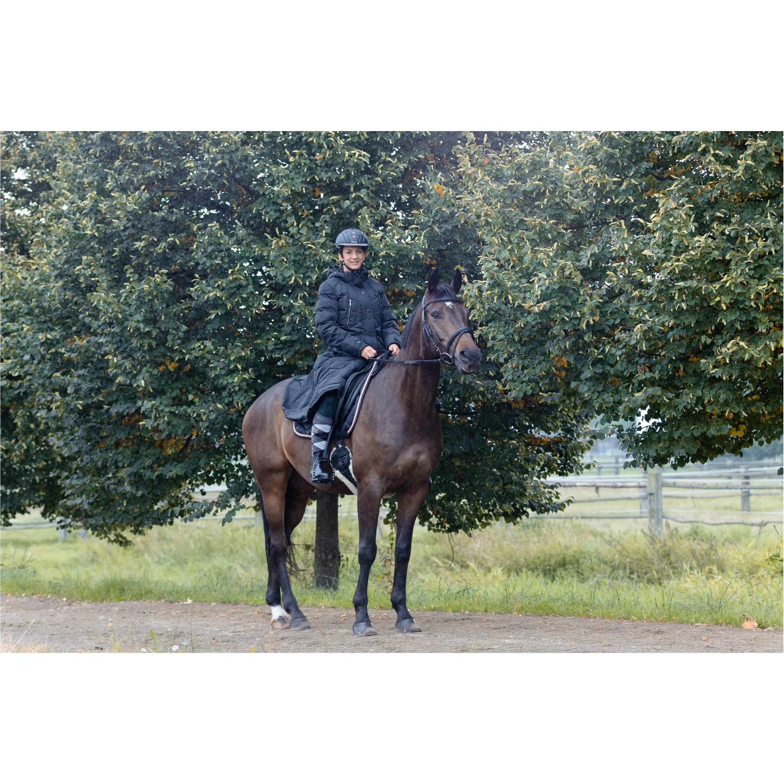 Damen Reitmantel SOPHIA schwarz - Posten
