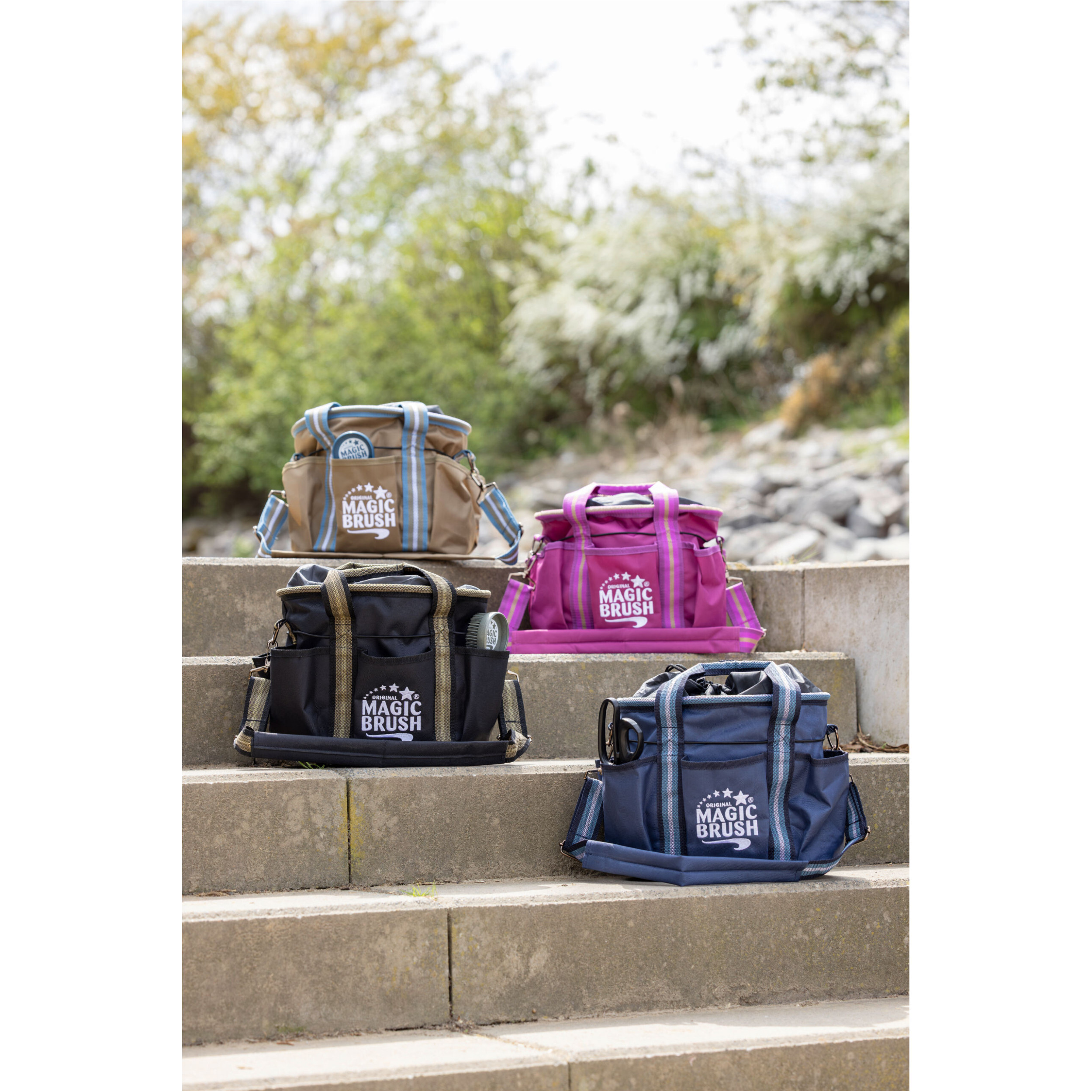 Putztasche F/S 2026 walnut