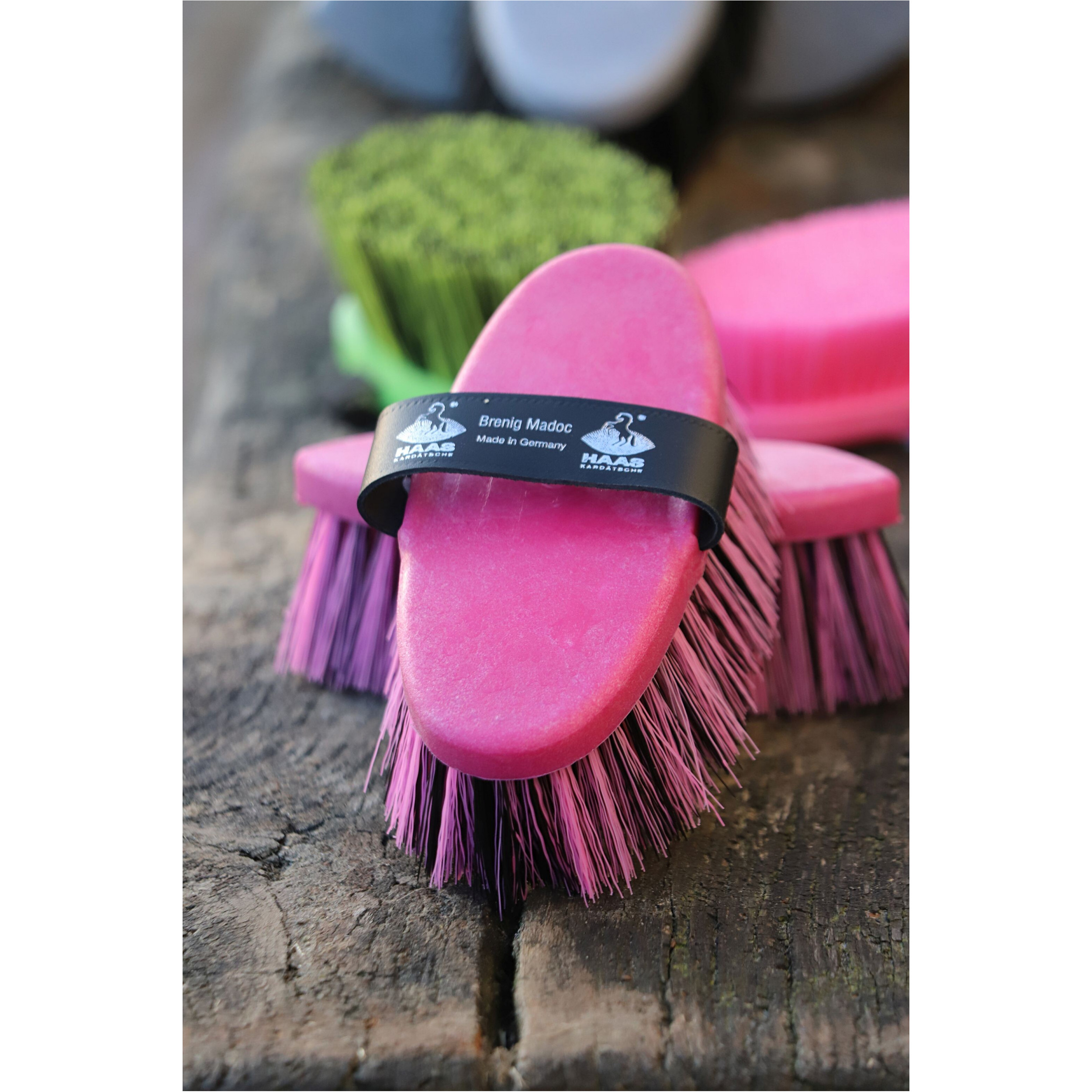 Kardätsche BRENIG MADOC fuchsia