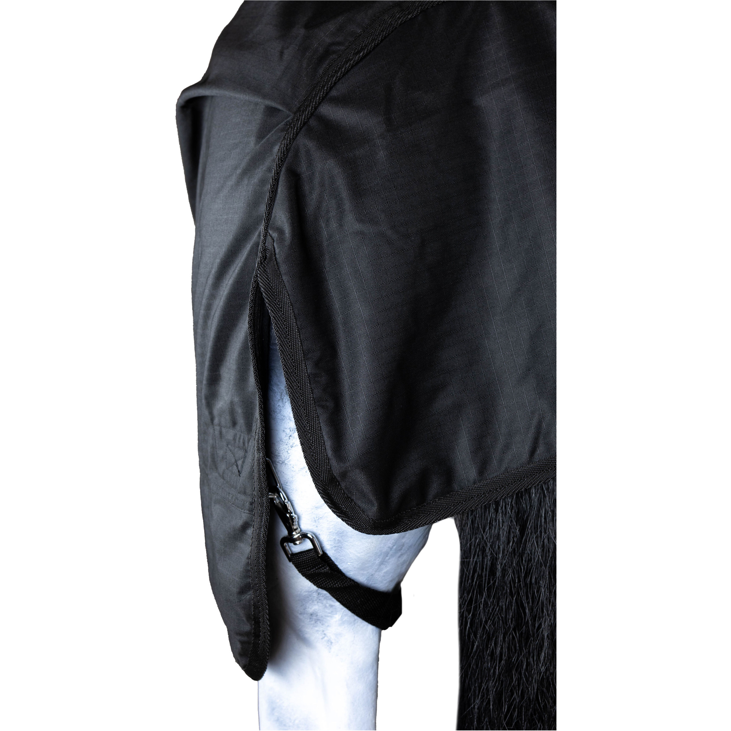 Winterdecke Full Neck 100g Füllung 600D BASICLINE schwarz