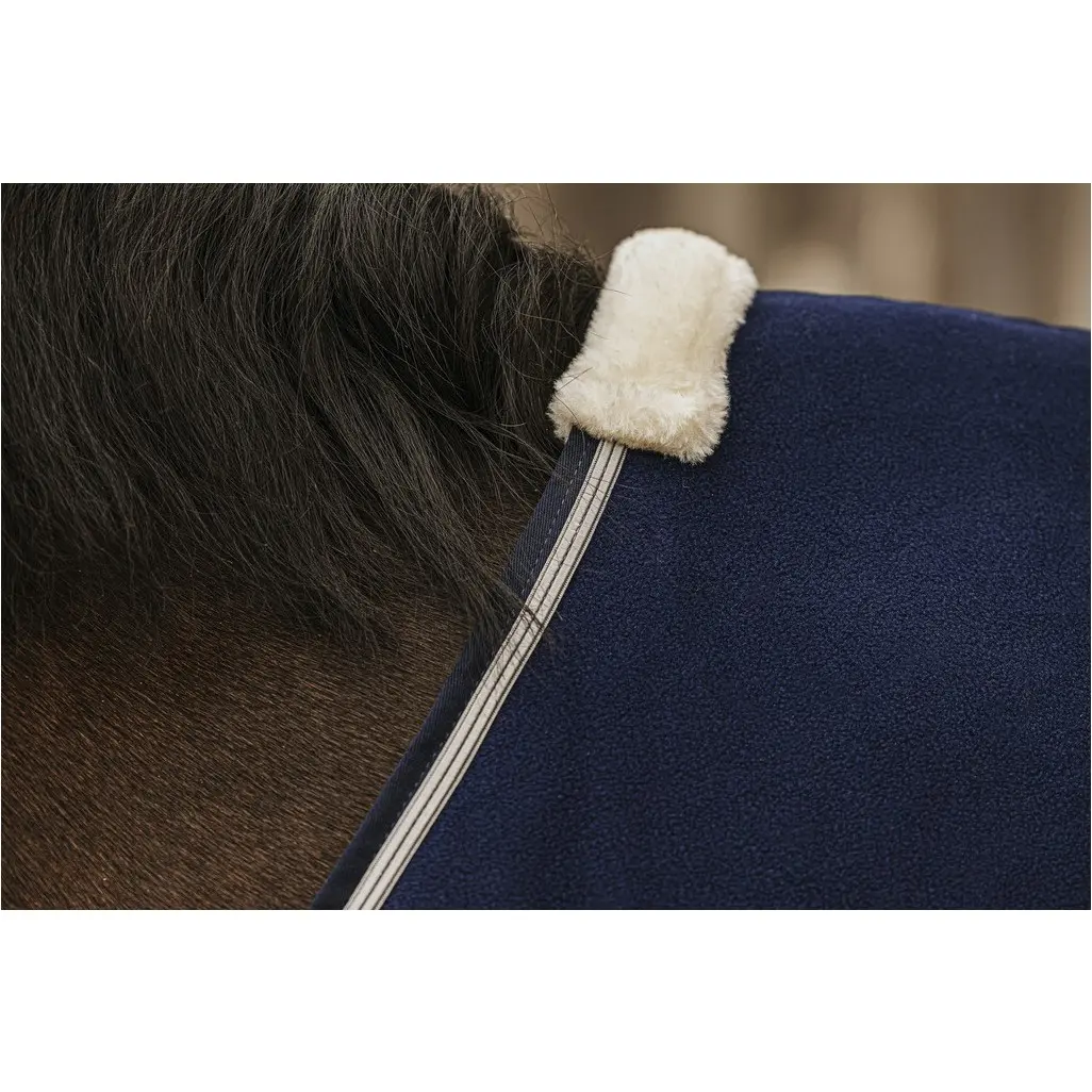 Fleecedecke mit Kreuzgurten VAGUE marineblau Fleecedecke mit Kreuzgurten VAGUE marineblau