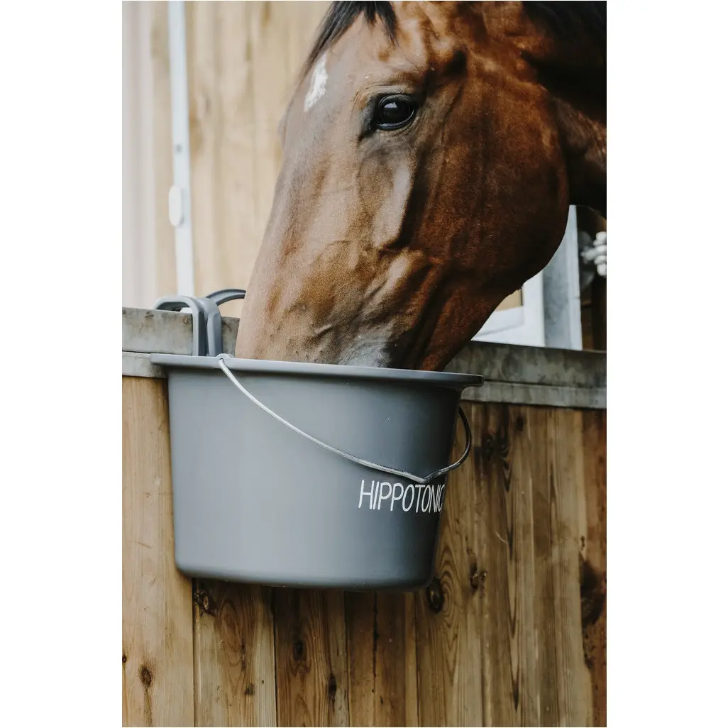 Futtertrog mit Haken und Griff dunkelgrau Futtertrog mit Haken und Griff dunkelgrau