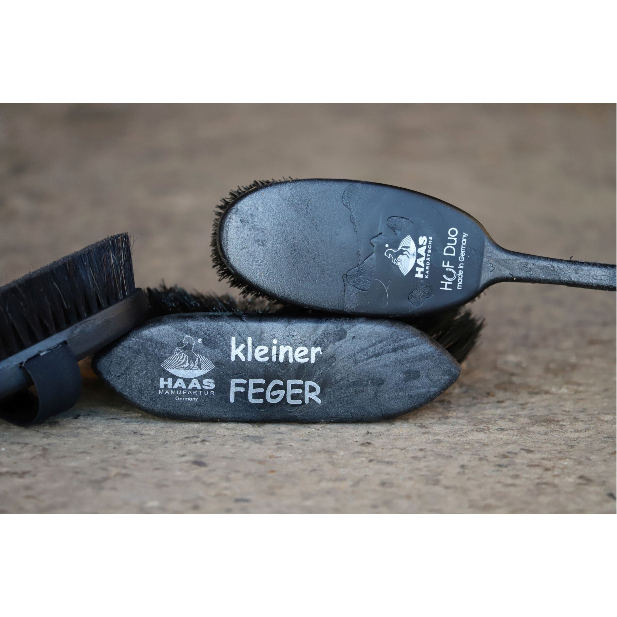 Mähnenbürste klein 8cm KLEINER FEGER schwarz