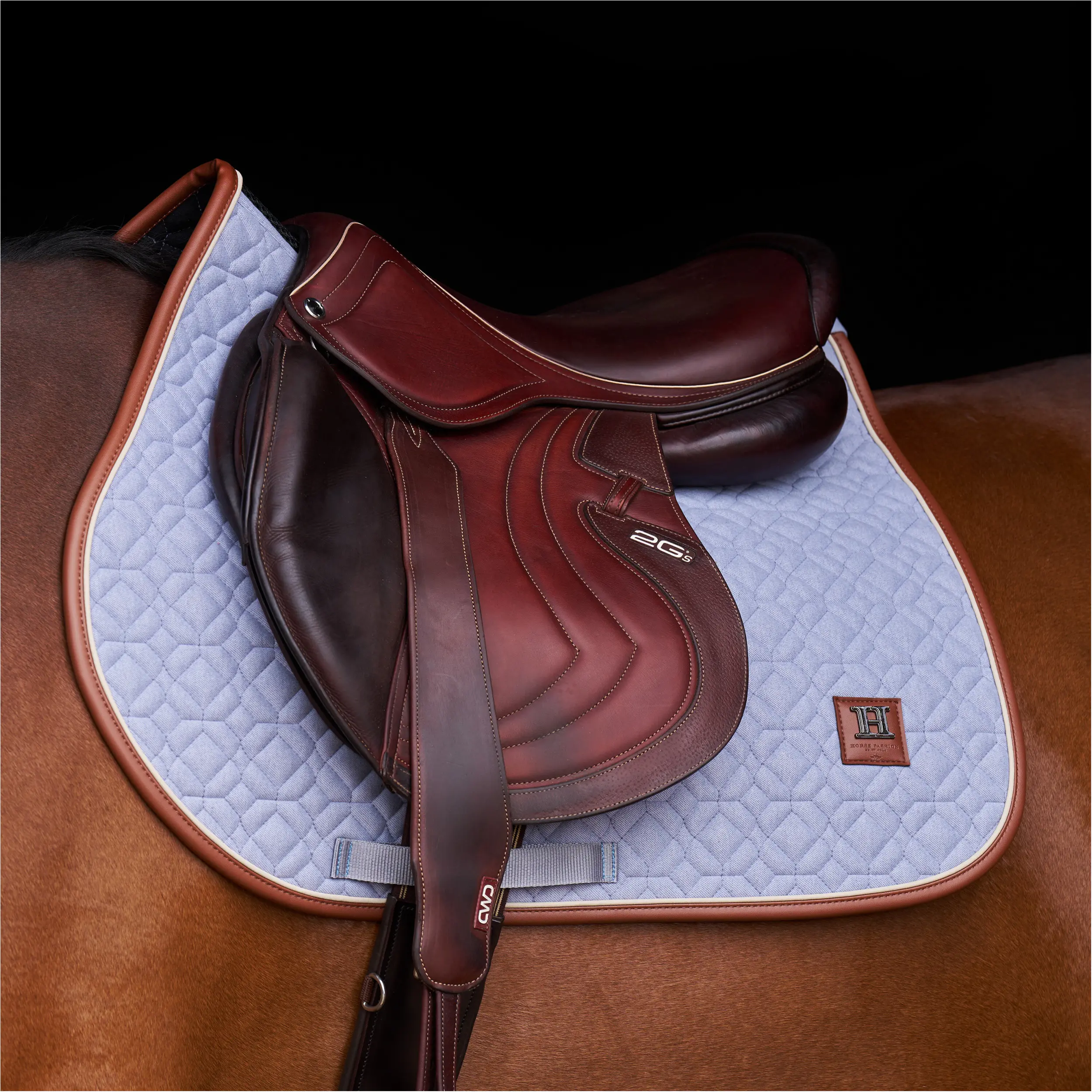 Schabracke HVPLuxi powder blue Warmblut Vielseitigkeit