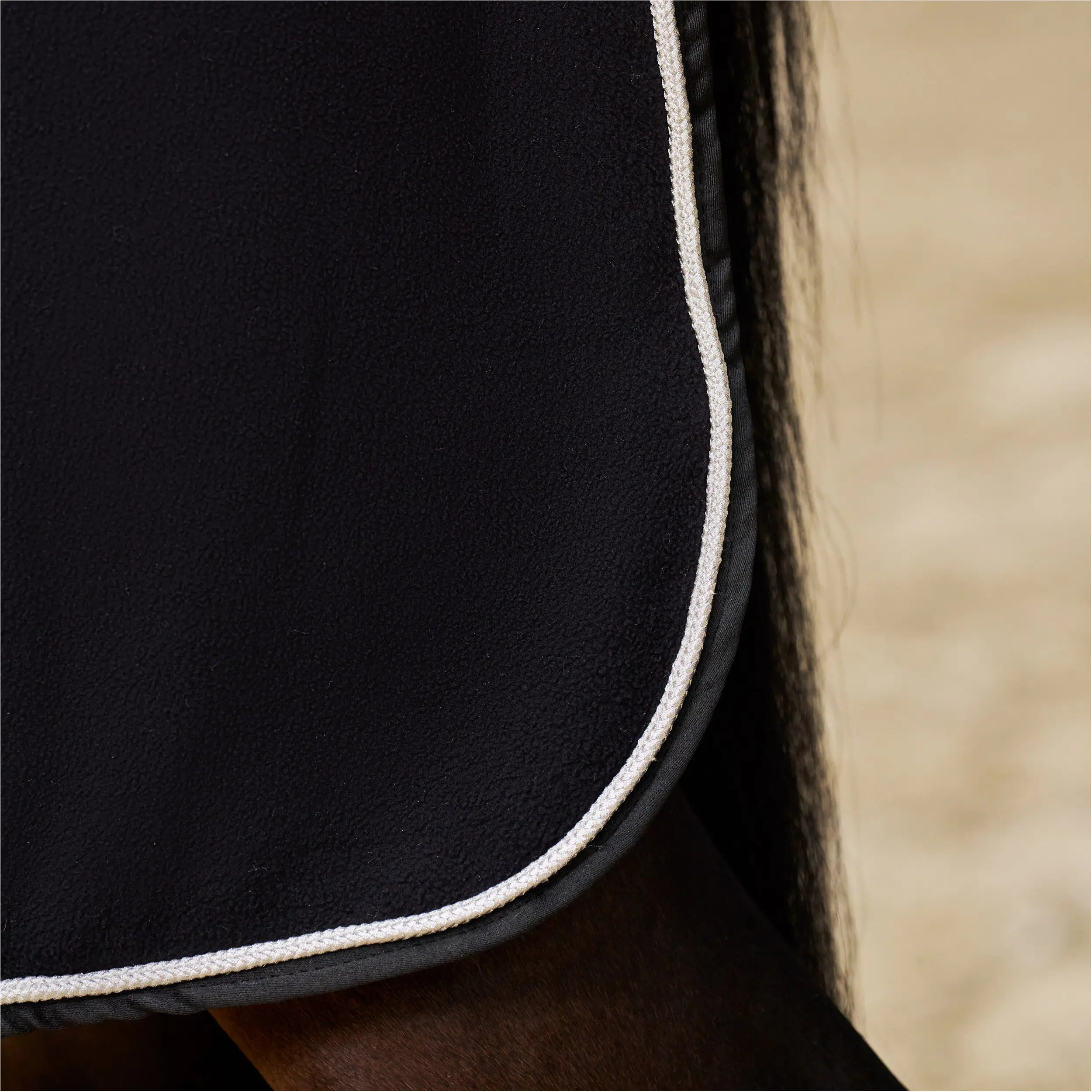 Fleecedecke IRHEssential schwarz