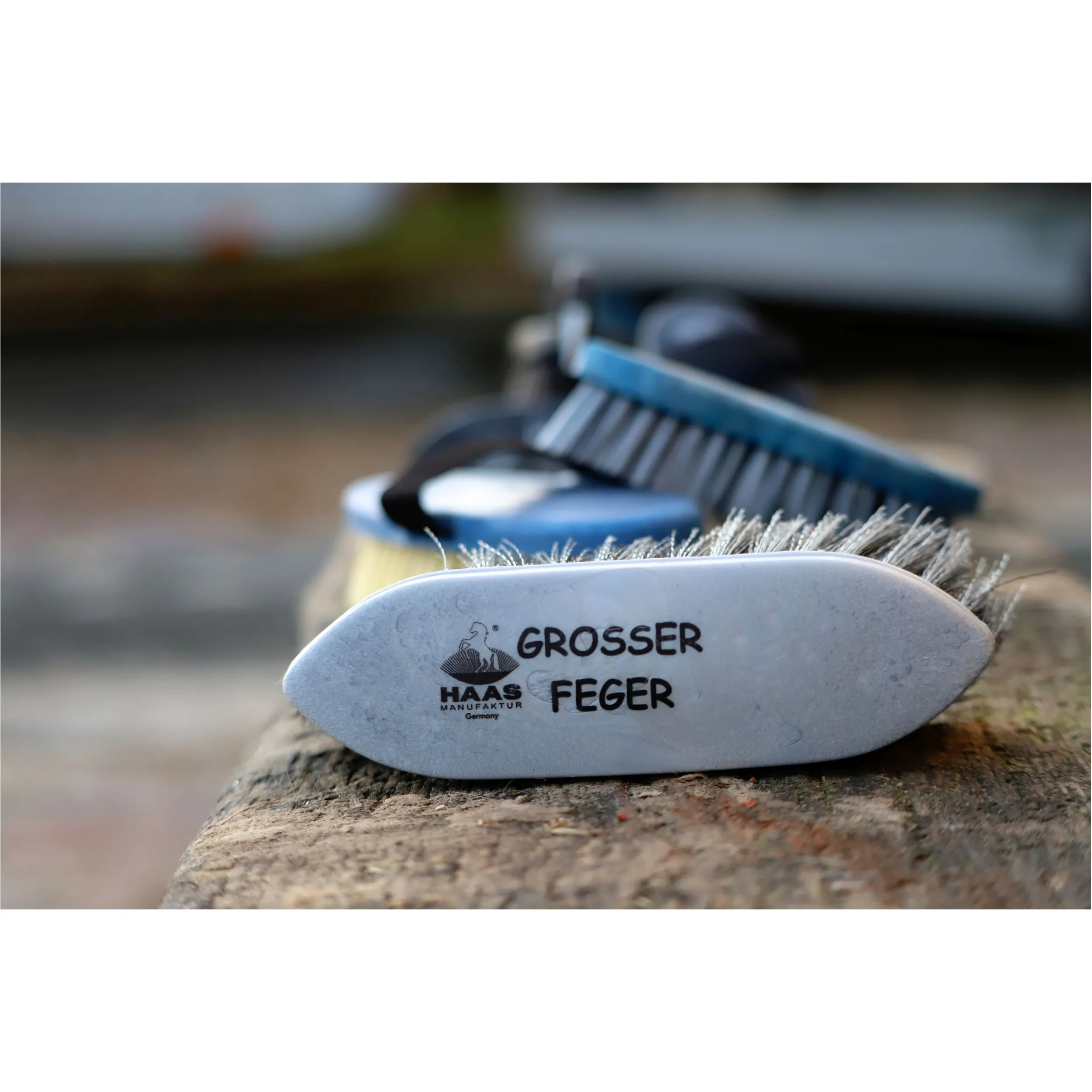 Mähnenbürste groß 8cm GROSSER FEGER silber