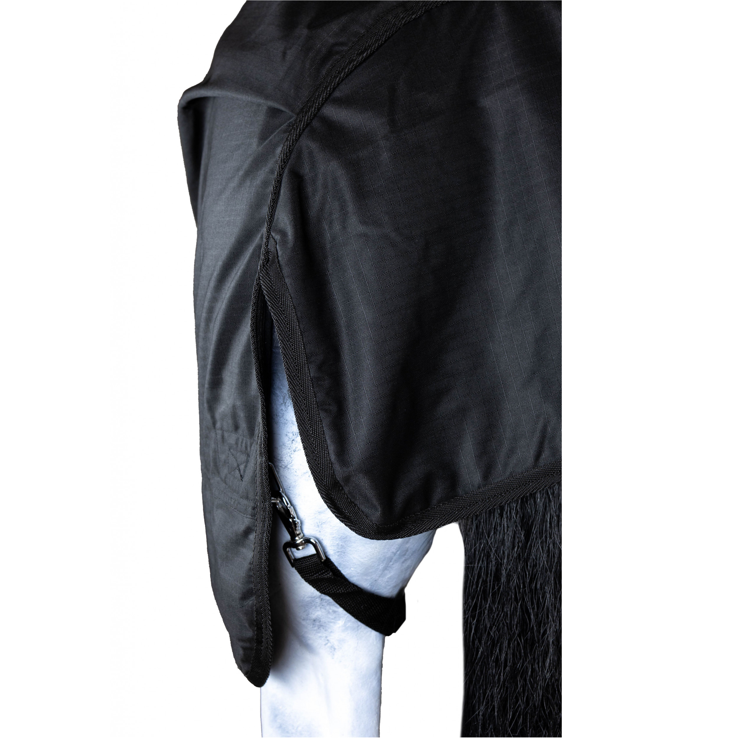 Winterdecke Full Neck 100g Füllung 600D BASICLINE schwarz