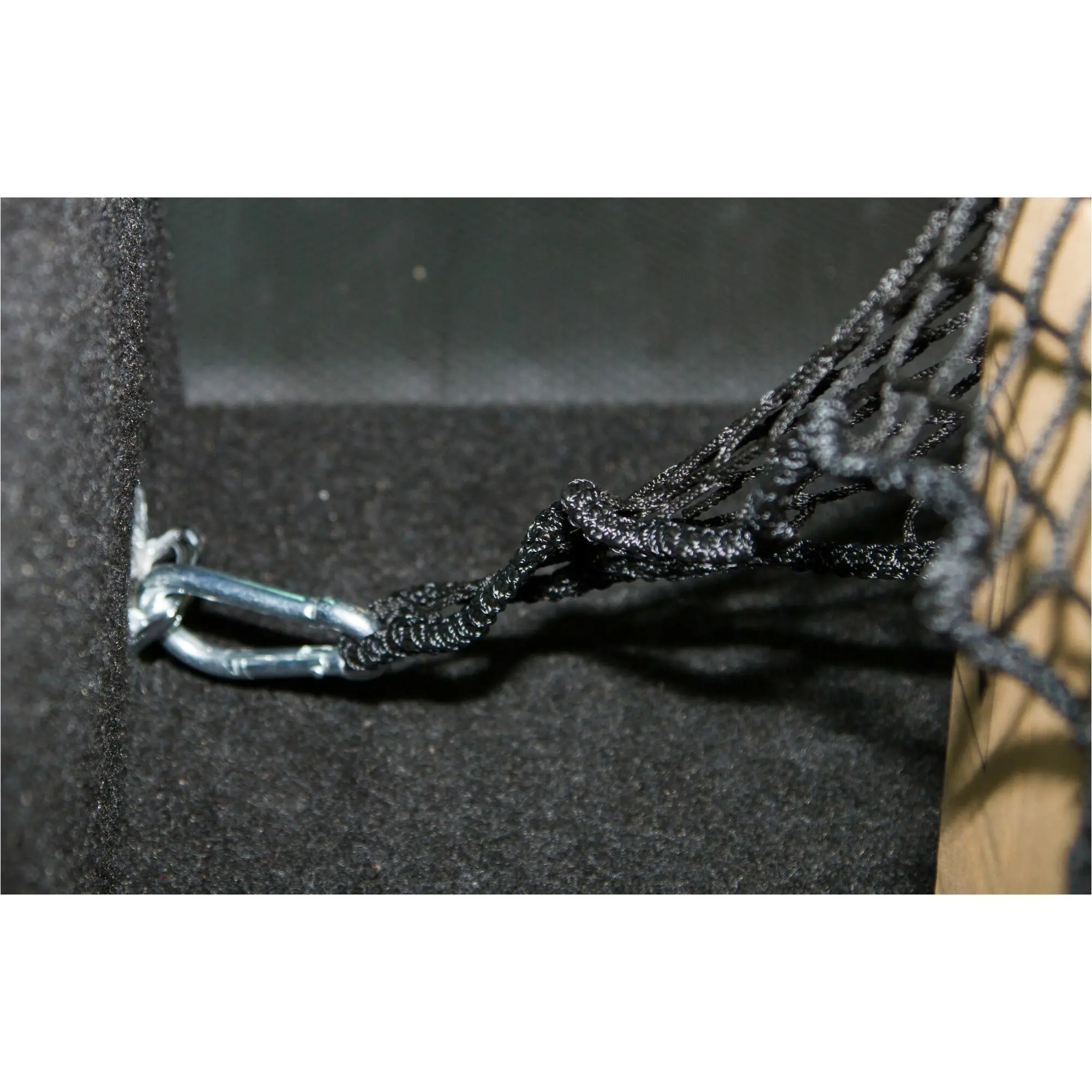 Netz zur Ladungssicherung für Pkw Kombi inkl. Zurrgurte schwarz