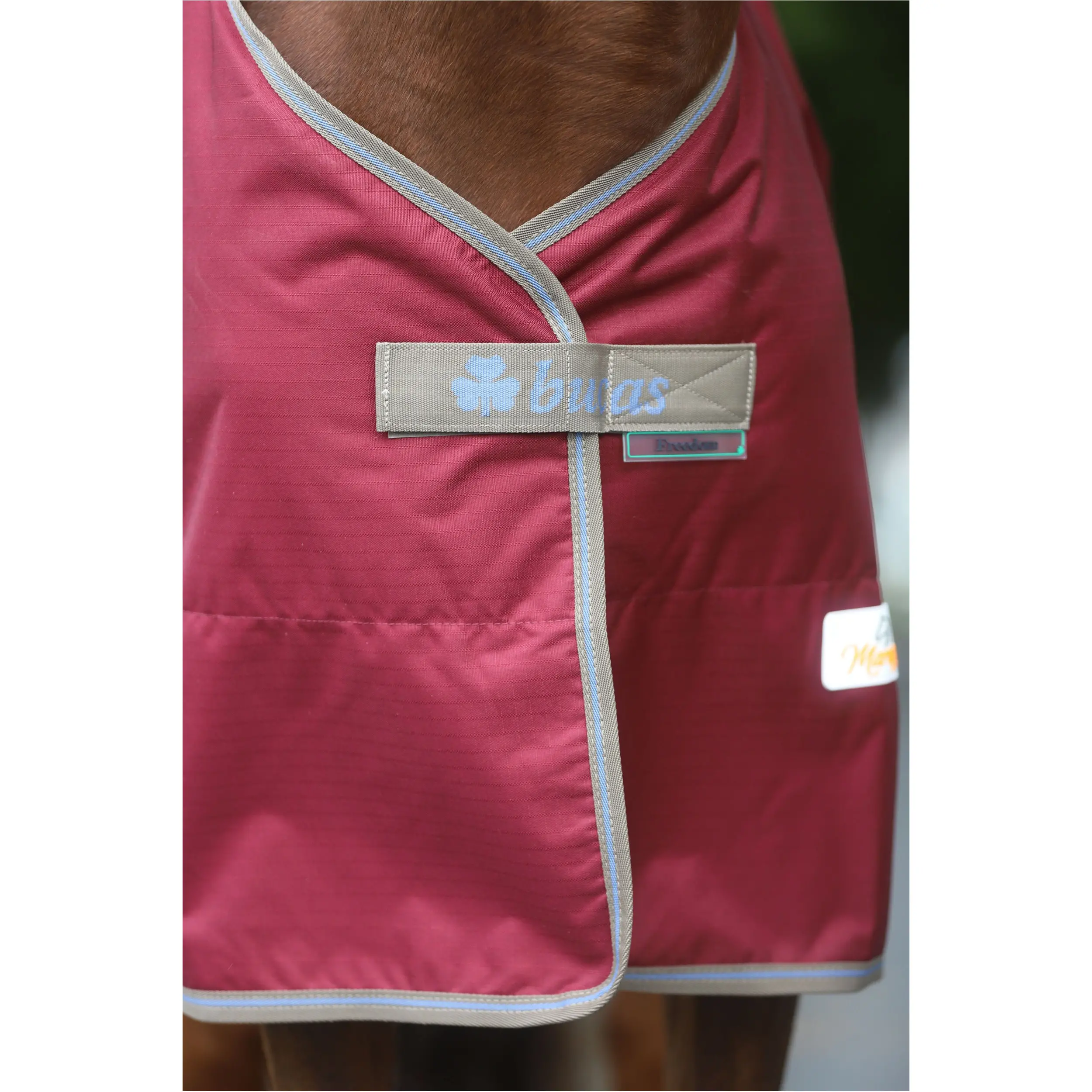 Winterdecke 150g Füllung 600D FREEDOM TURNOUT weinrot/beige Winterdecke 150g Füllung 600D FREEDOM TURNOUT weinrot/beige