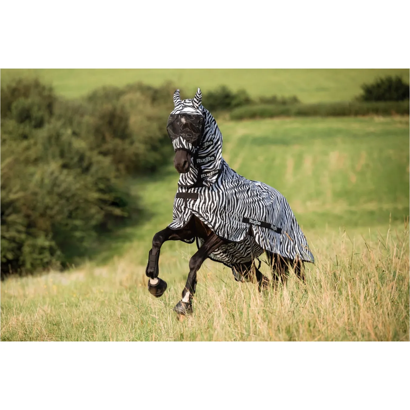 Fliegenmaske mit Ohrenschutz RugBe ZEBRA schwarz/weiss