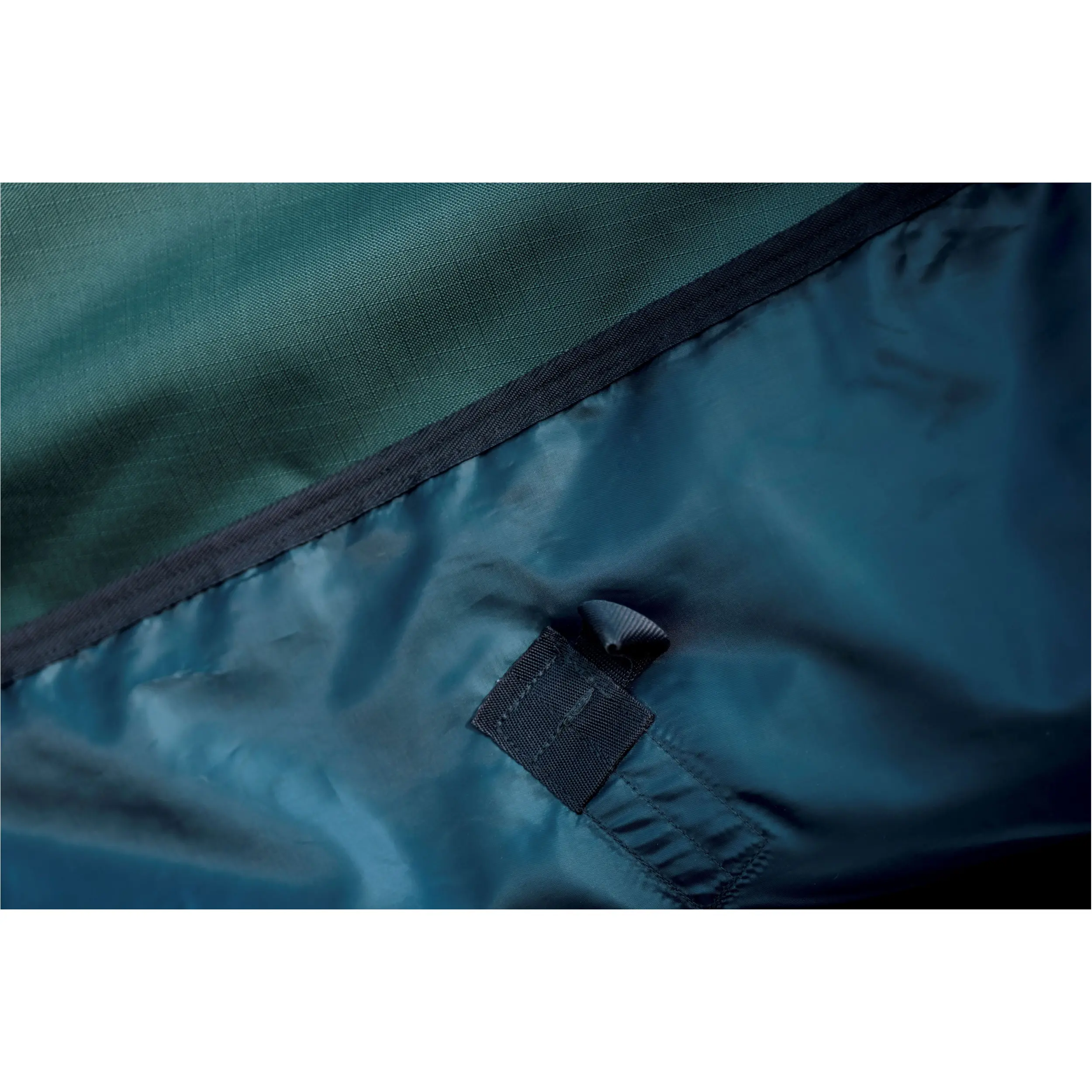 Outdoordecke Halsteil (abnehmbar) 900D AMIGO Ripstop Plus Turnout dynasty green/navy/silver Outdoordecke Halsteil (abnehmbar) 900D AMIGO Ripstop Plus Turnout dynasty green/navy/silver