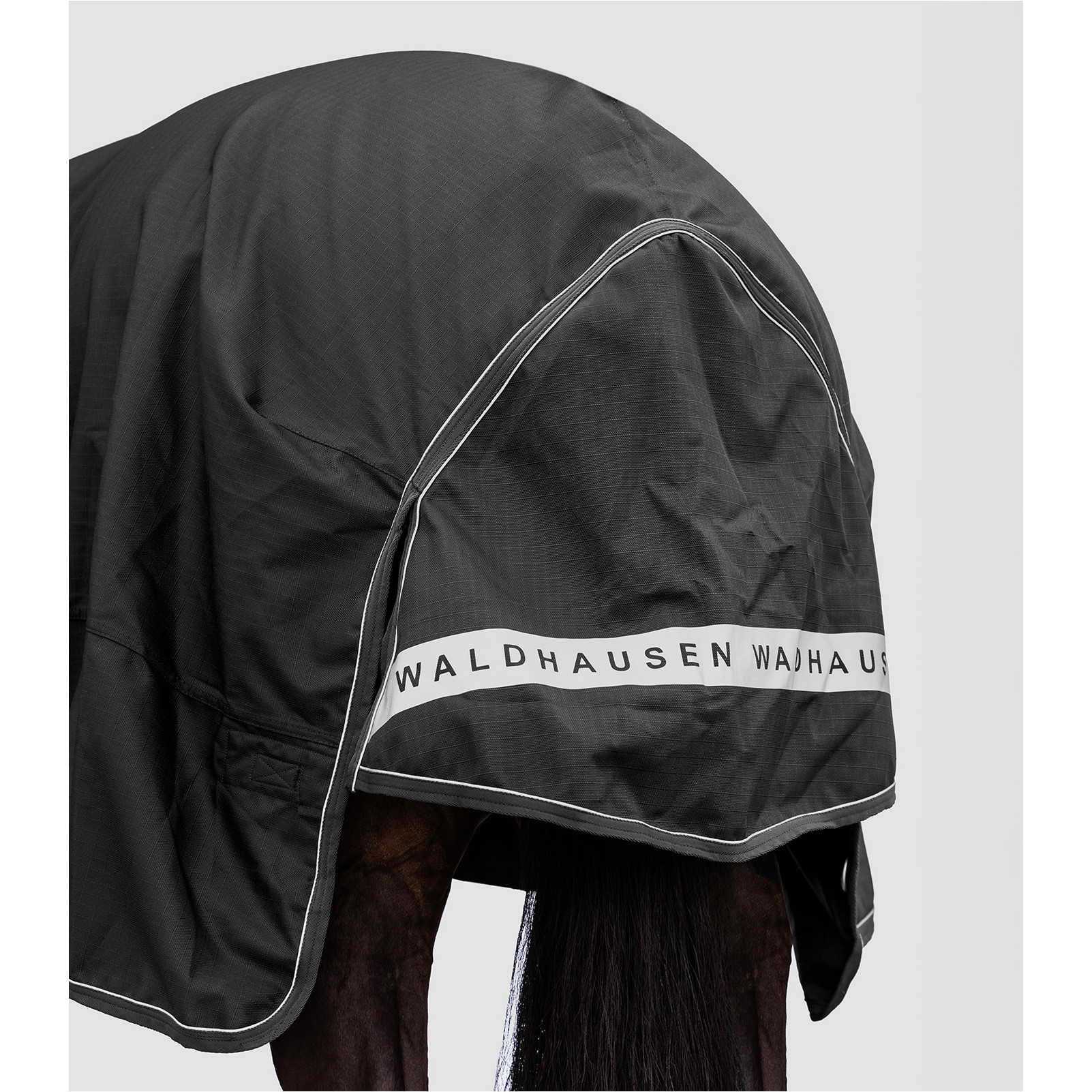 Outdoordecke Multi-Layer 150g/50g Füllung 1200D SCANDIC schwarz