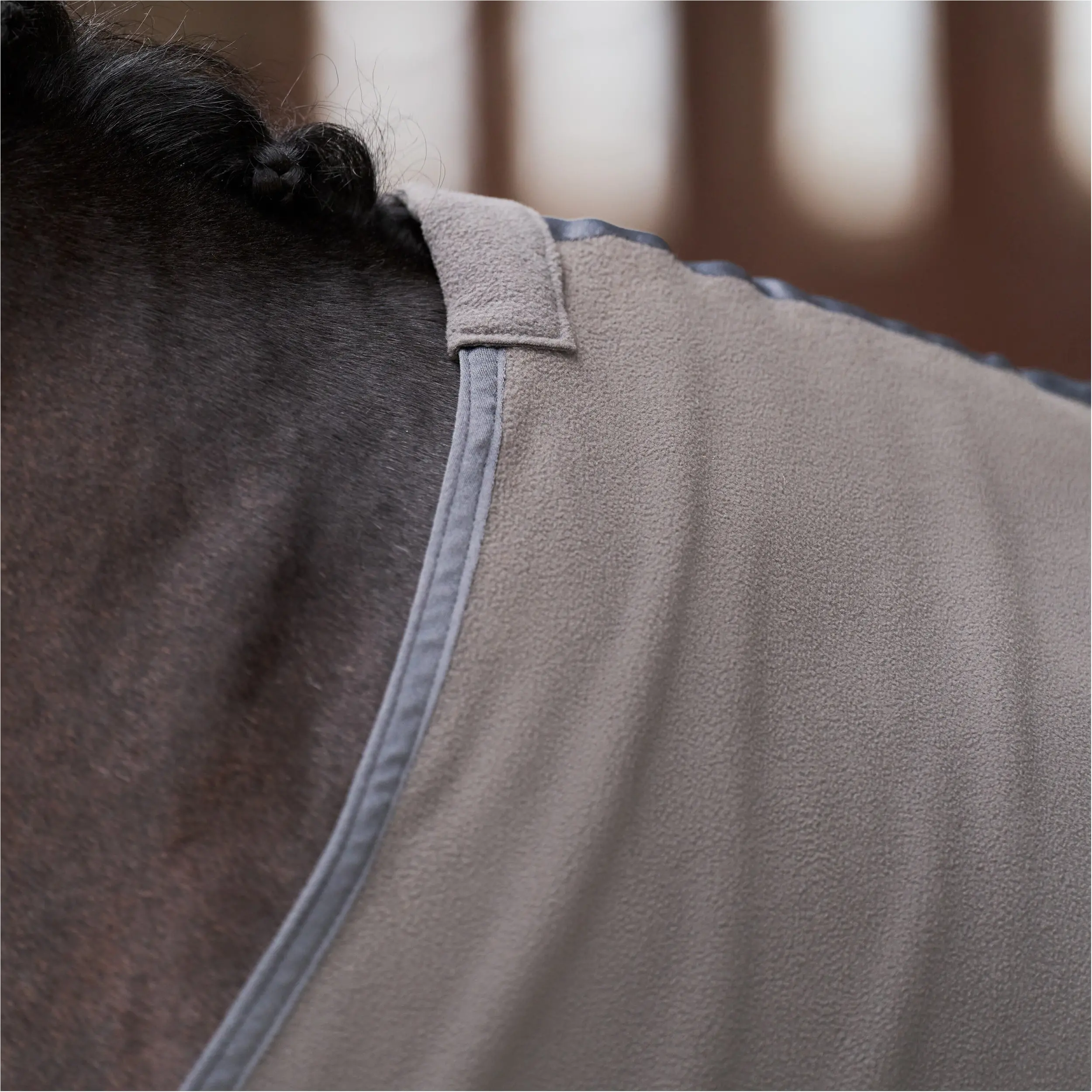 Fleecedecke IRHFundamental BASIC grau