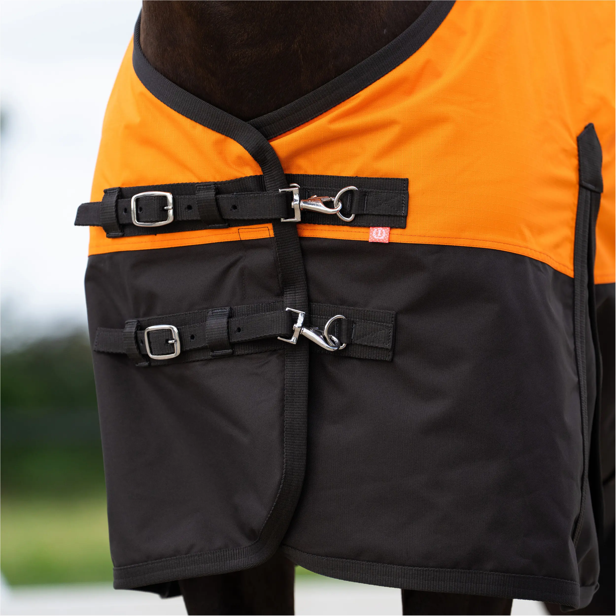 Outdoordecke High Neck 600D IRHCustomized orange/dark brown Outdoordecke High Neck 600D IRHCustomized orange/dark brown