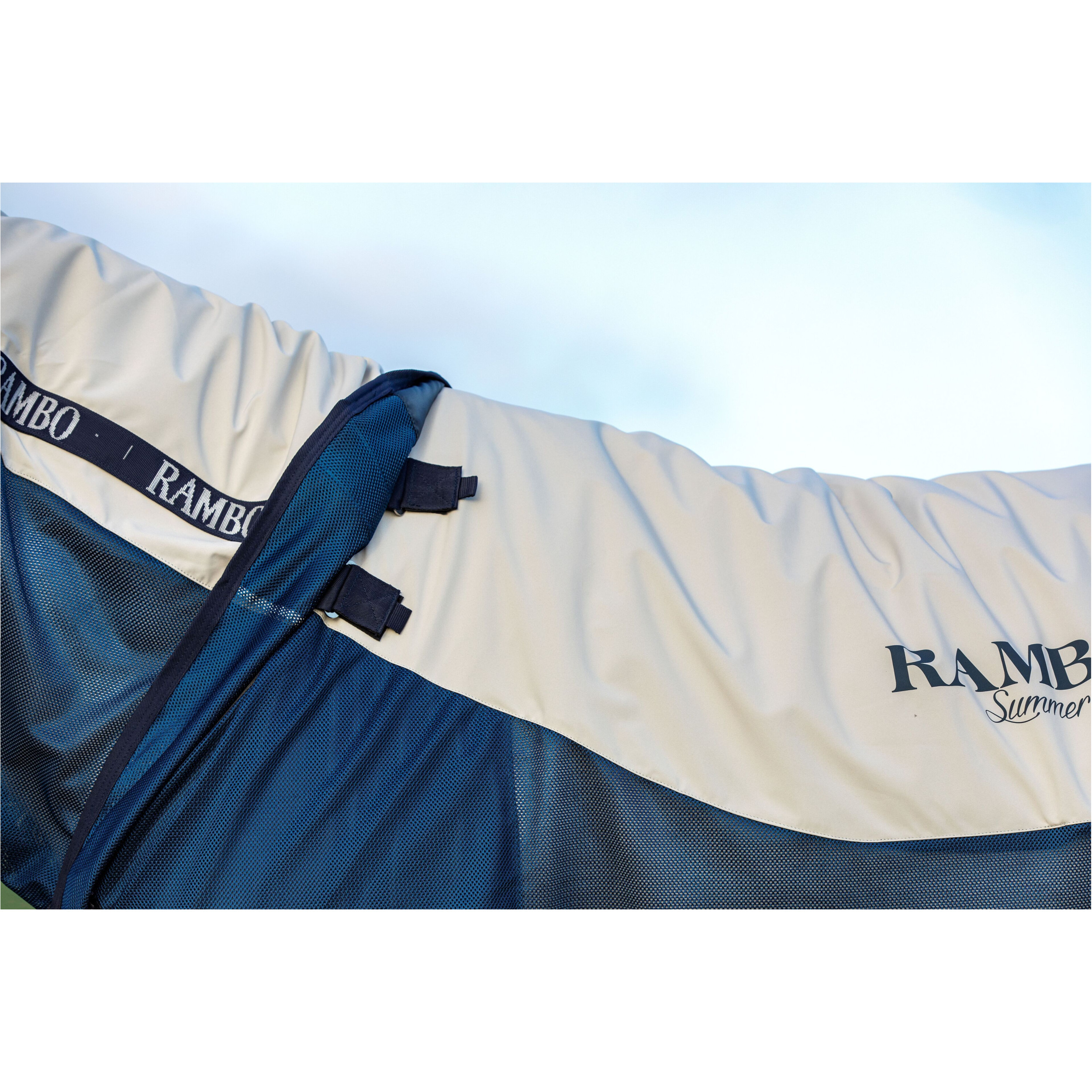 Sommer Weidedecke mit Halsteil (abnehmbar) + 100g Liner RAMBO Summer Series Disk Front navy/grey