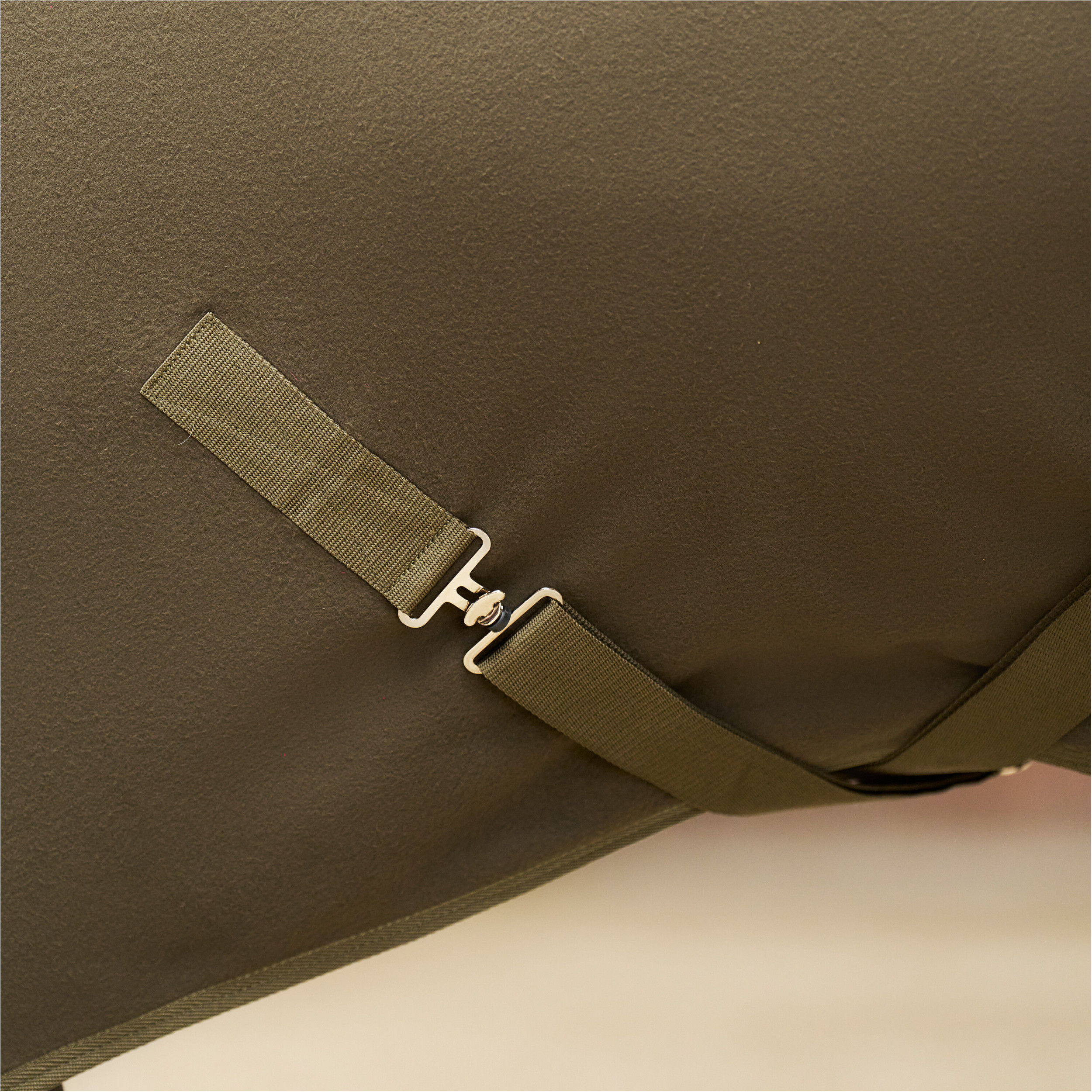 Fleecedecke mit Halsteil IRHFundamental olive green