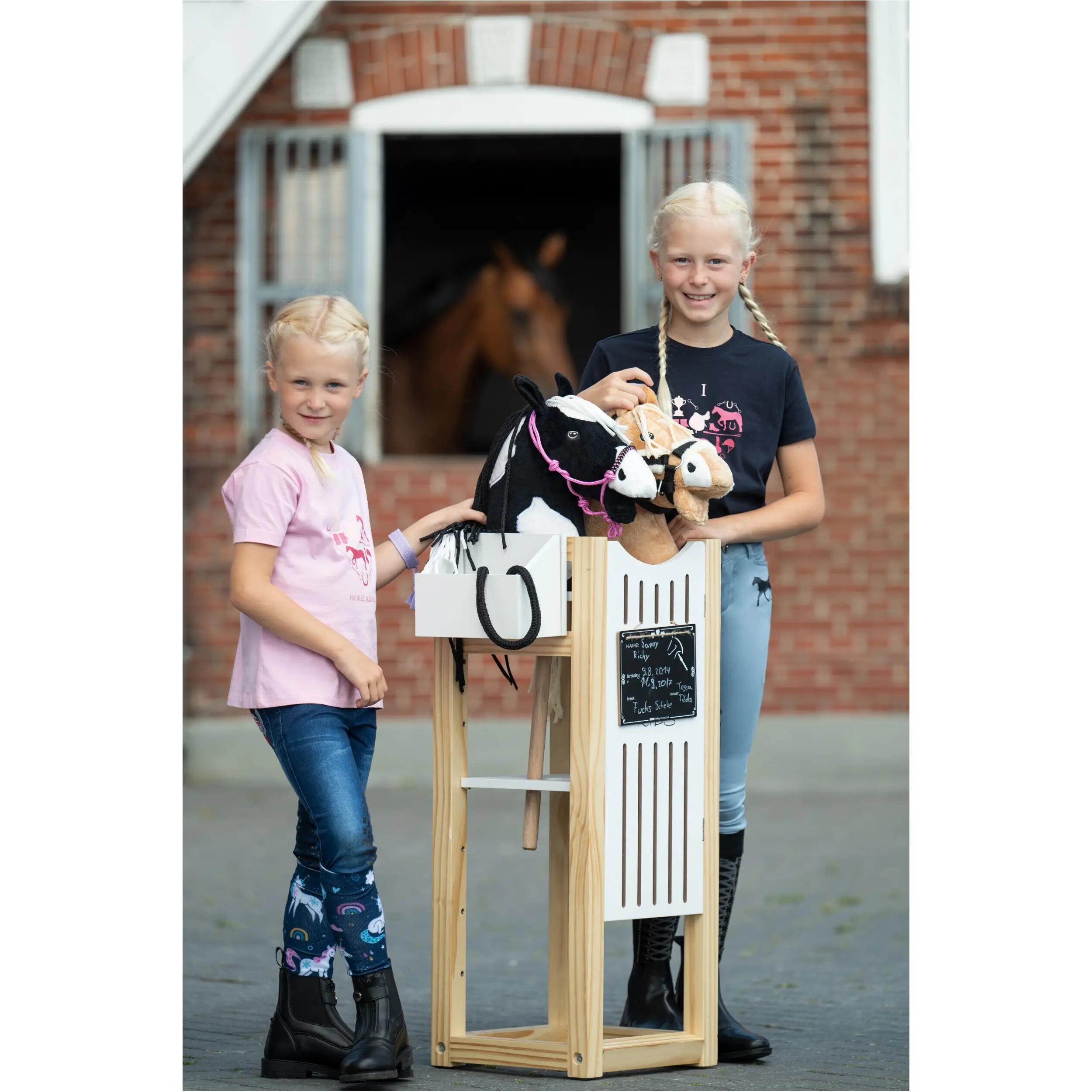 Stall HOBBY HORSING natur/weiß