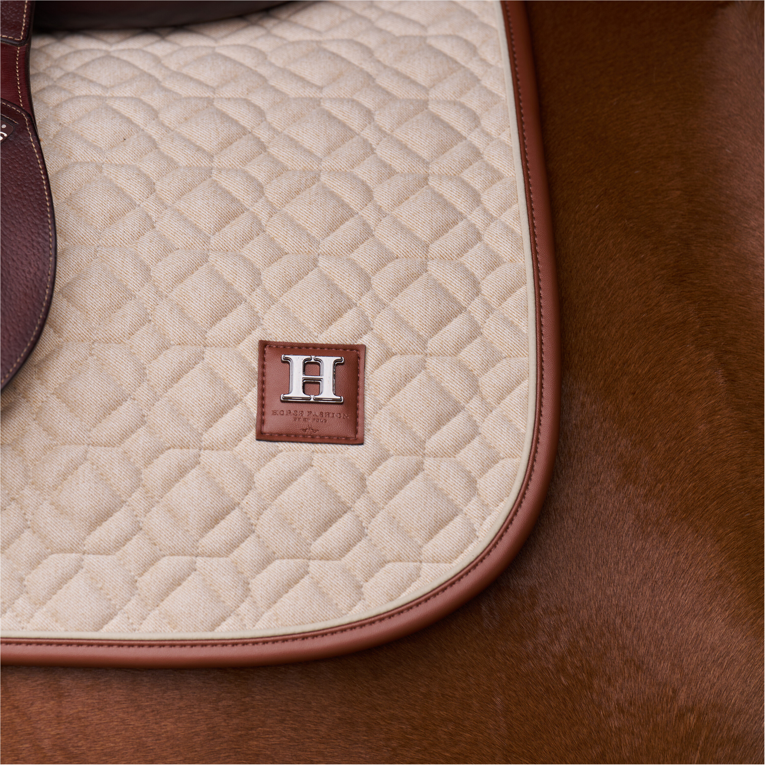 Schabracke HVPLuxi tan Warmblut Vielseitigkeit