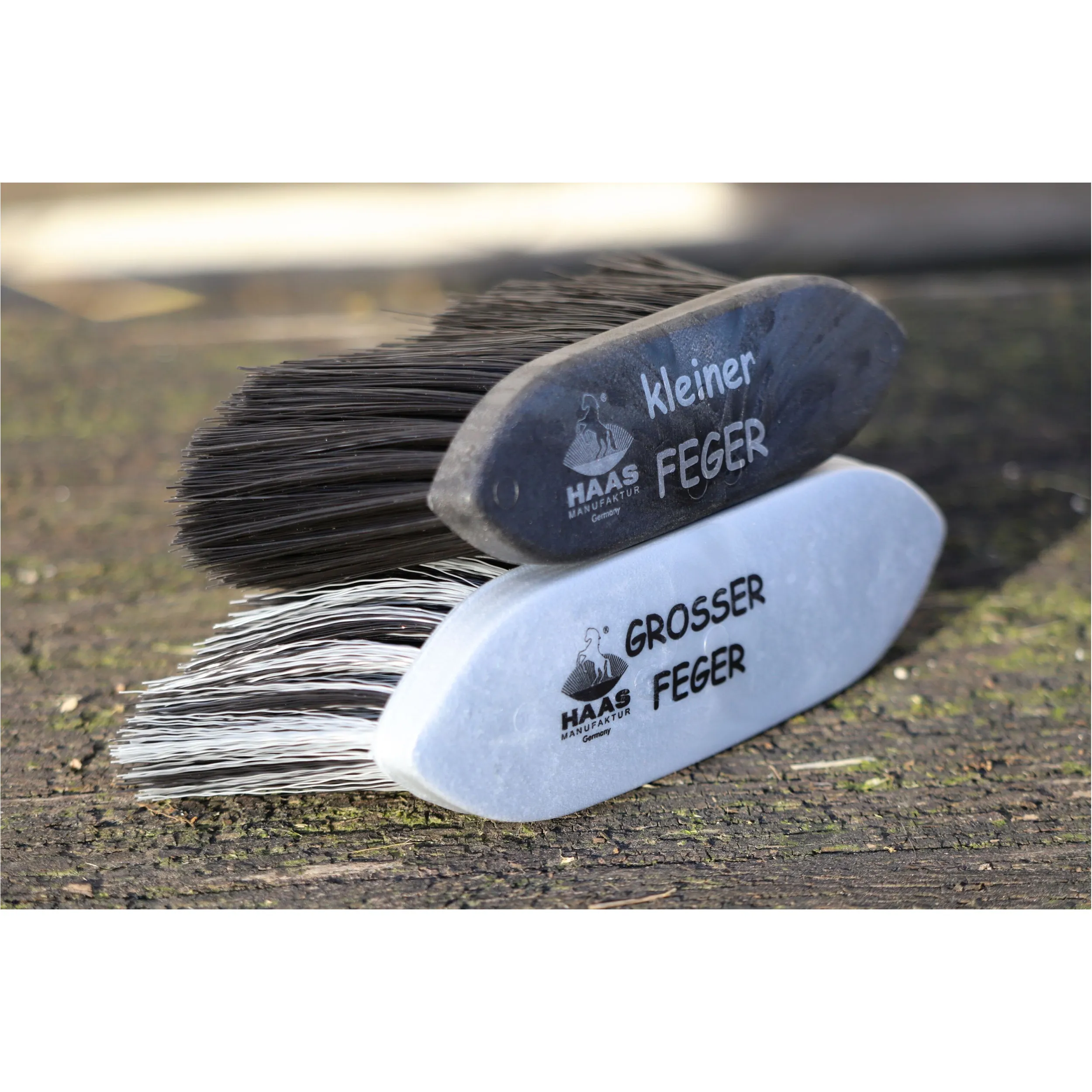 Mähnenbürste groß 8cm GROSSER FEGER silber
