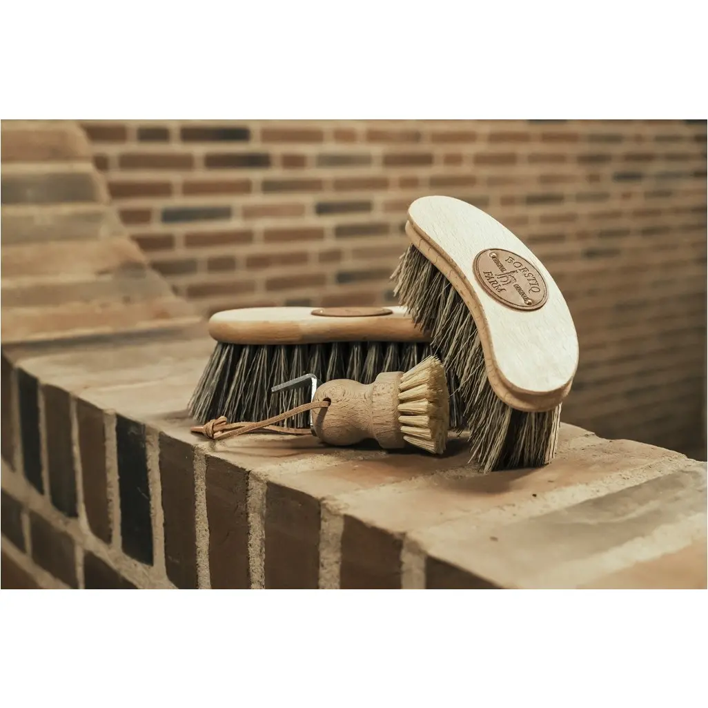 Bürste mit Polypropylenborsten BANANE holzfarben