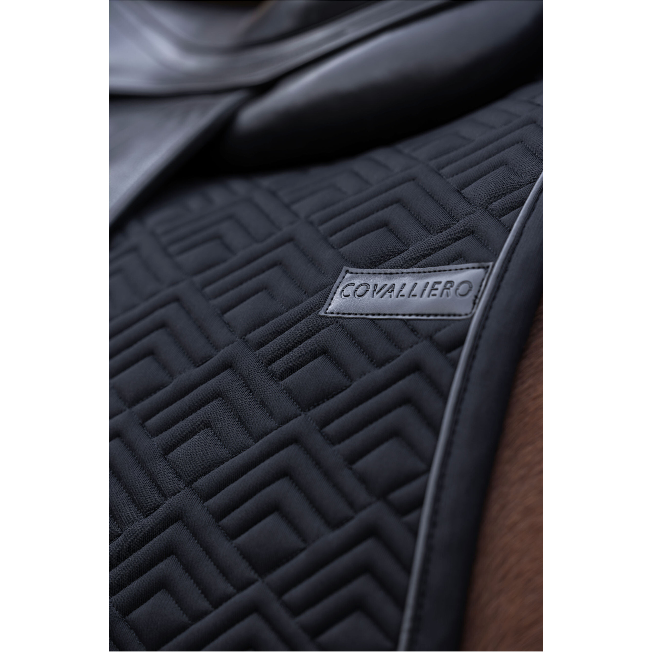 Schabracke F/S 2026 black Schabracke F/S 2026 black