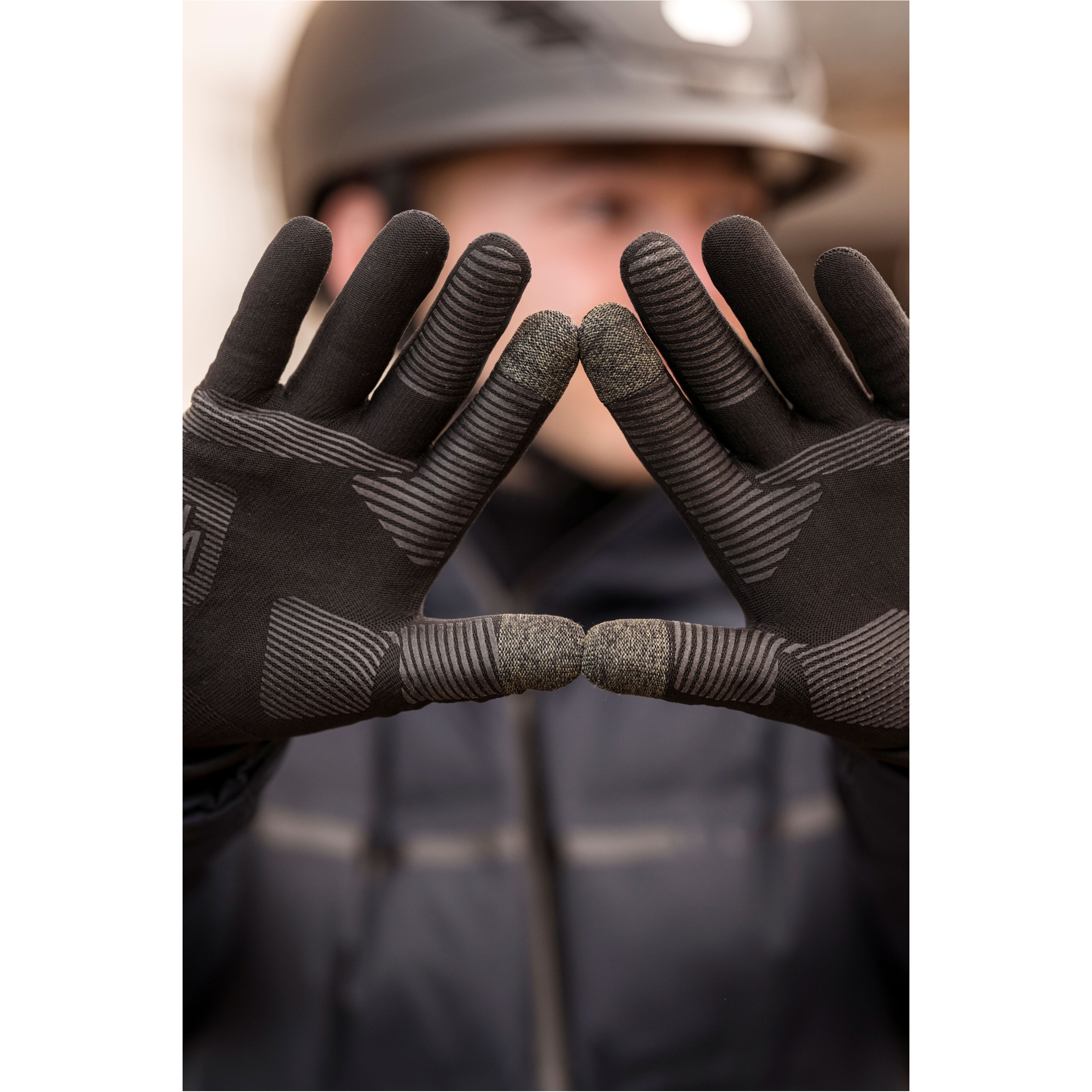 Winter Outdoorhandschuhe NAROMI schwarz