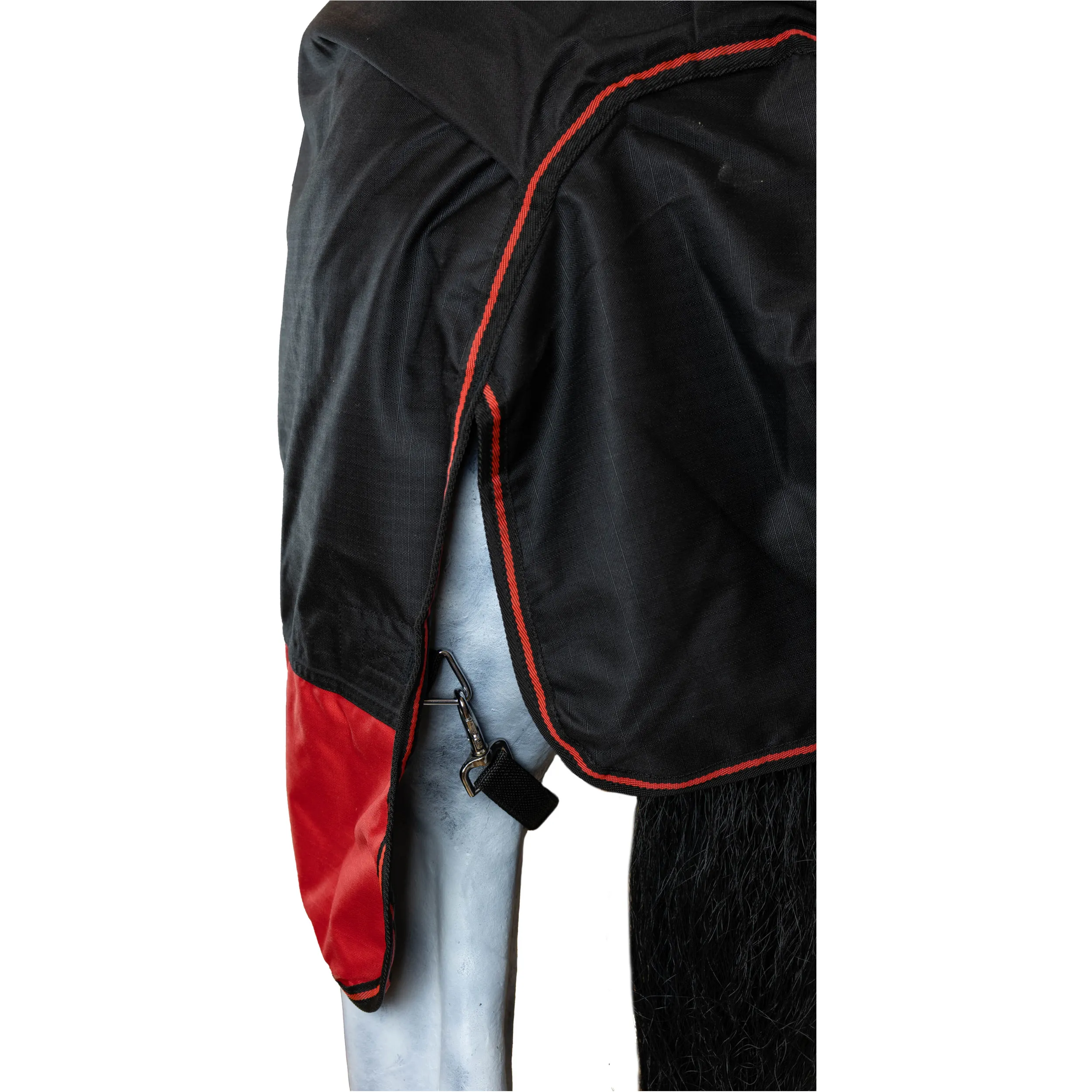 Winterdecke High Neck 200g Füllung 600D BASICLINE schwarz/rot