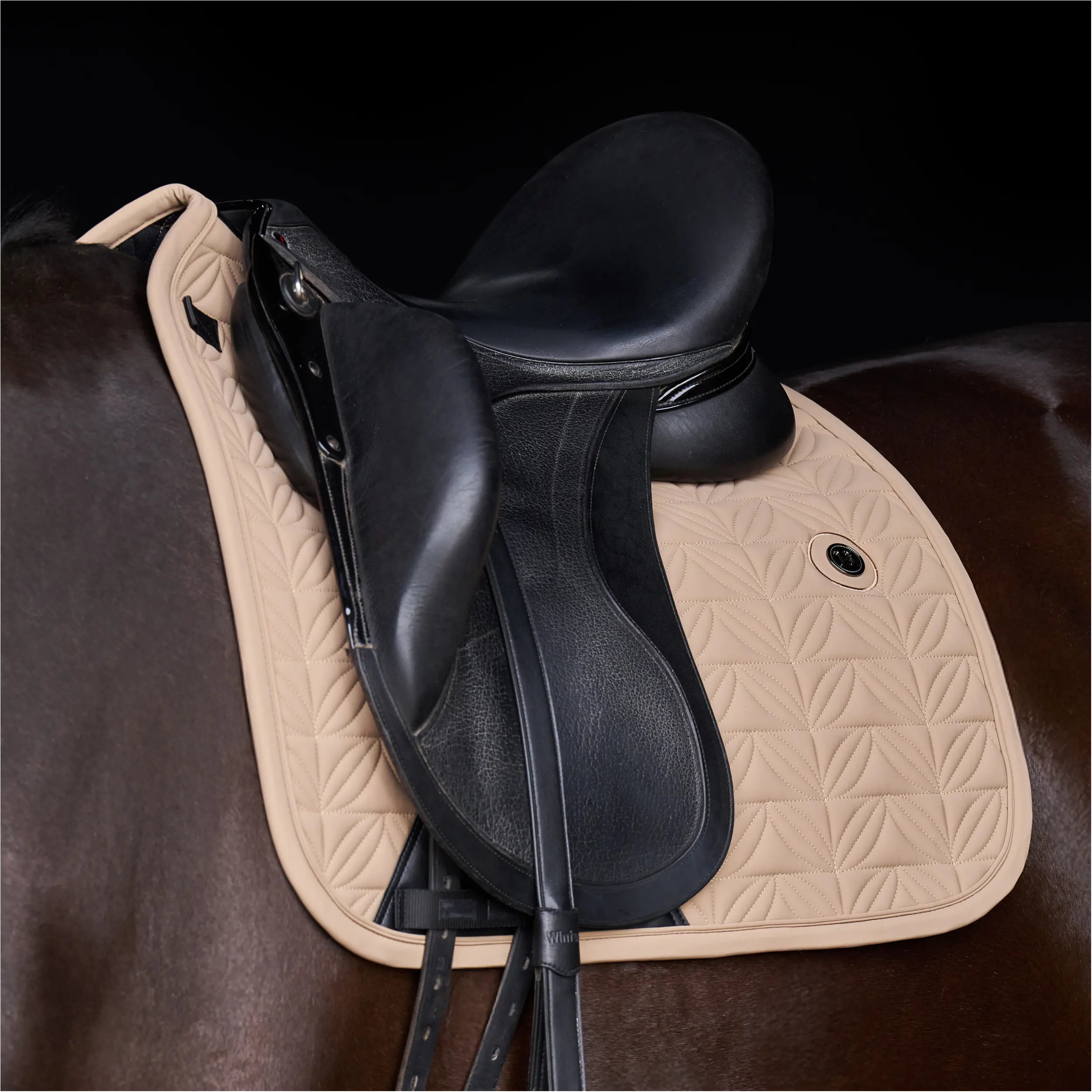 Schabracke HVPElisa tan Warmblut Dressur