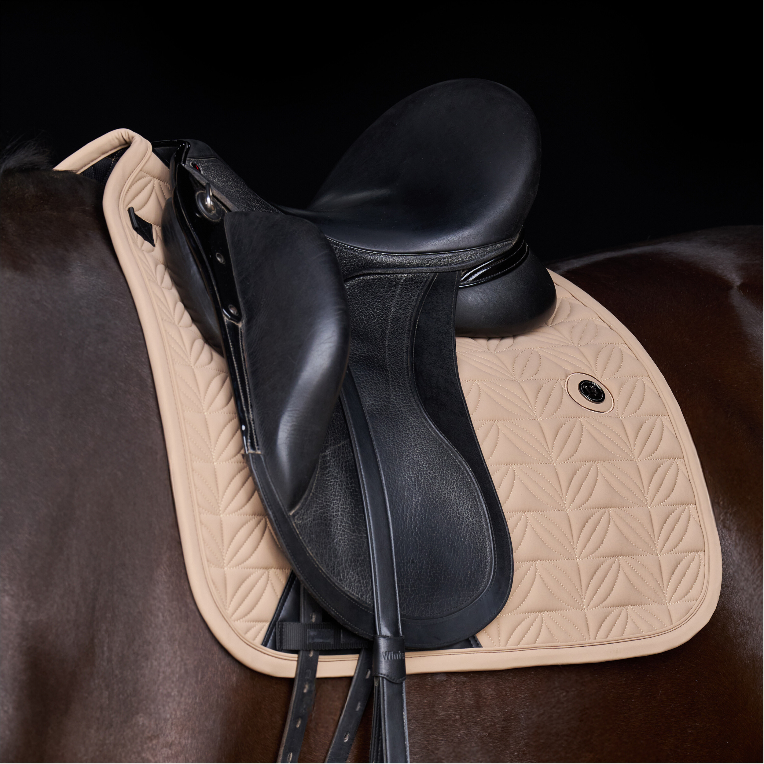 Schabracke HVPElisa tan Warmblut Dressur