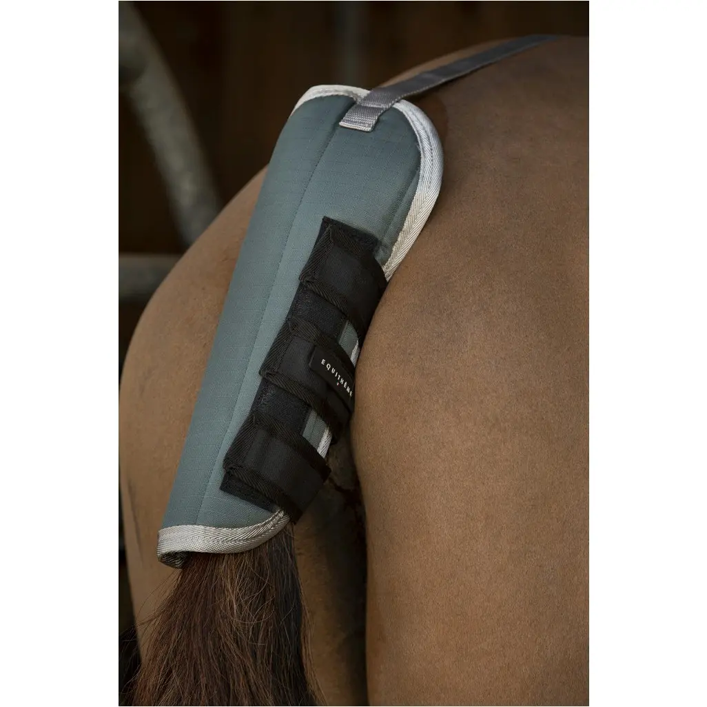 Recycelter Schweifschoner TYREX 600D grün