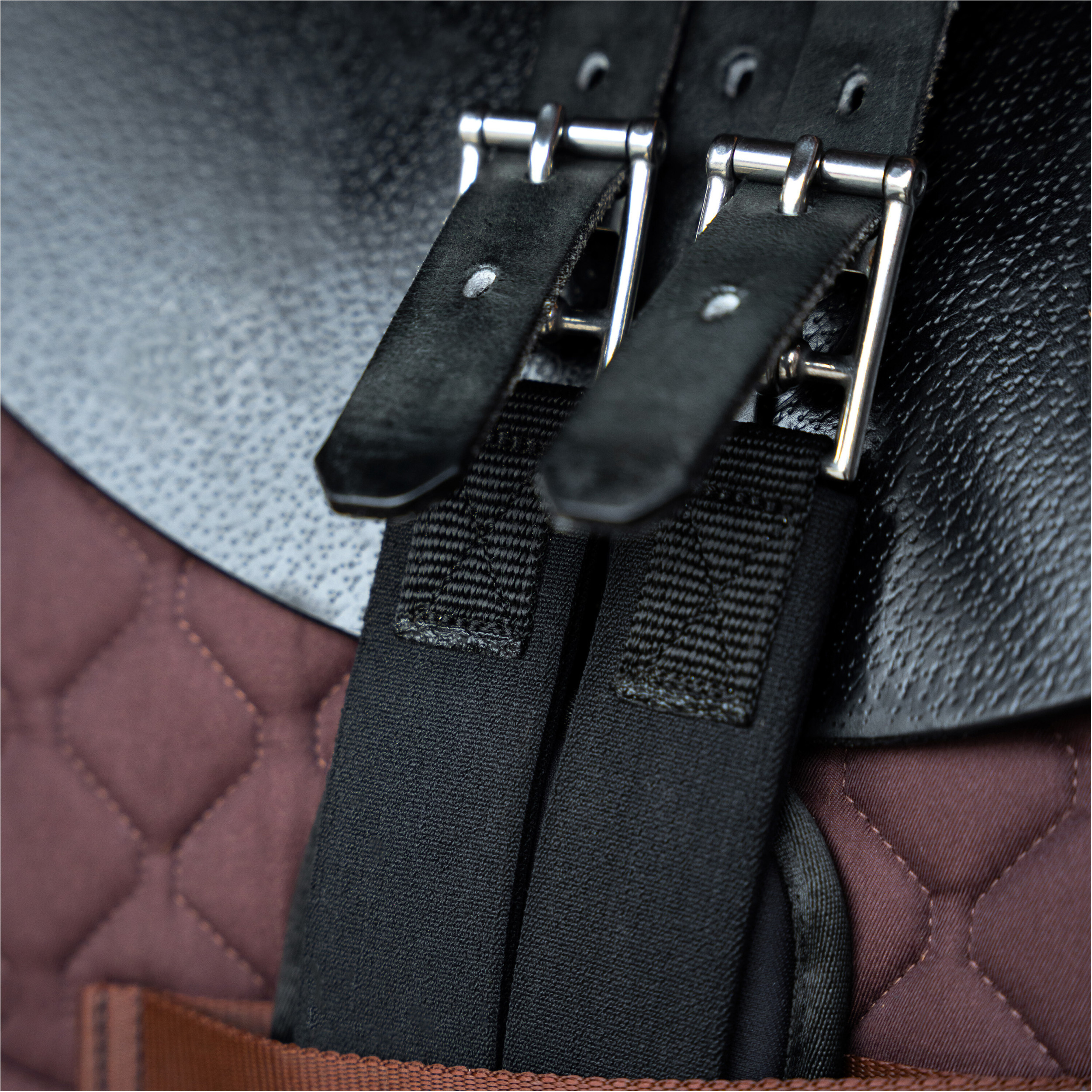 Stollengurt IRH Cross Wave mit Memoryschaum schwarz