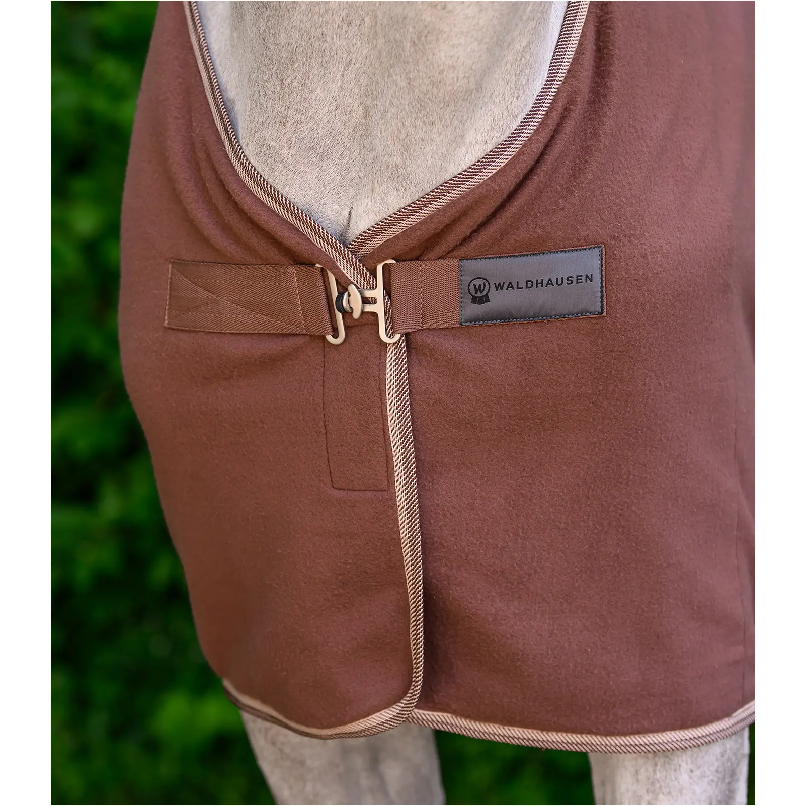 Fleecedecke mit Kreuzgurten ECONOMIC mocca