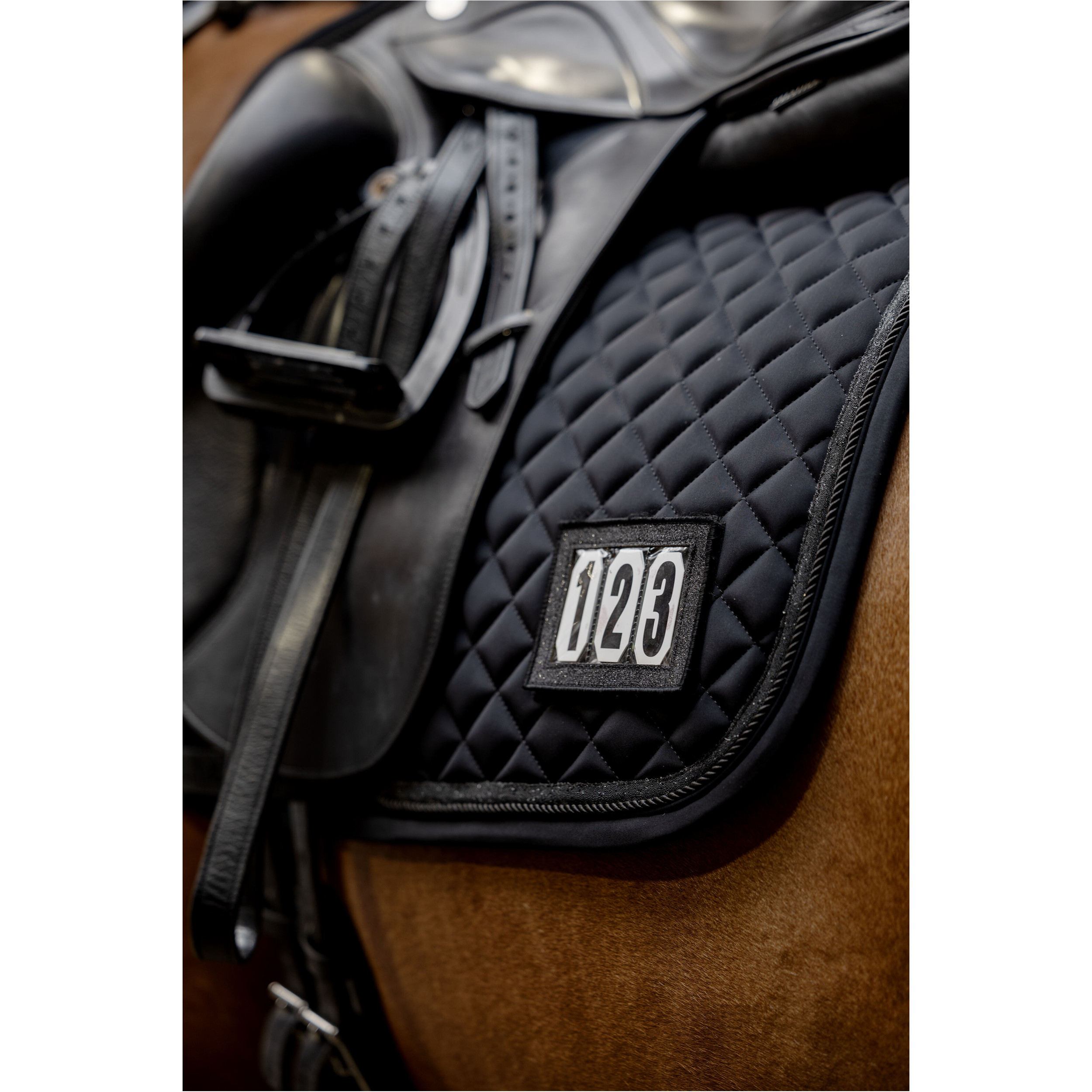 Schabracke mit Startnummer TREASURE 2.0 schwarz