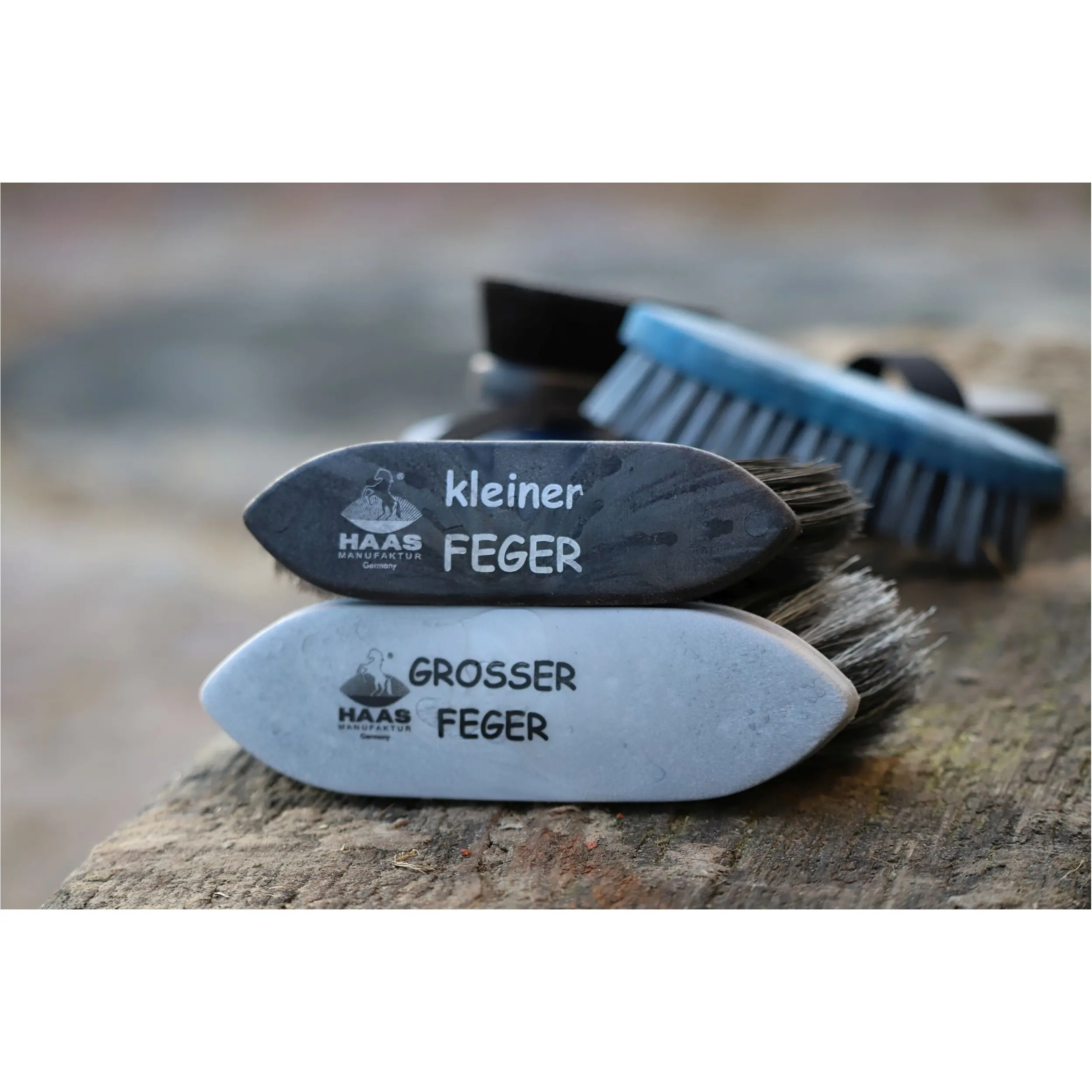 Mähnenbürste groß 8cm GROSSER FEGER silber