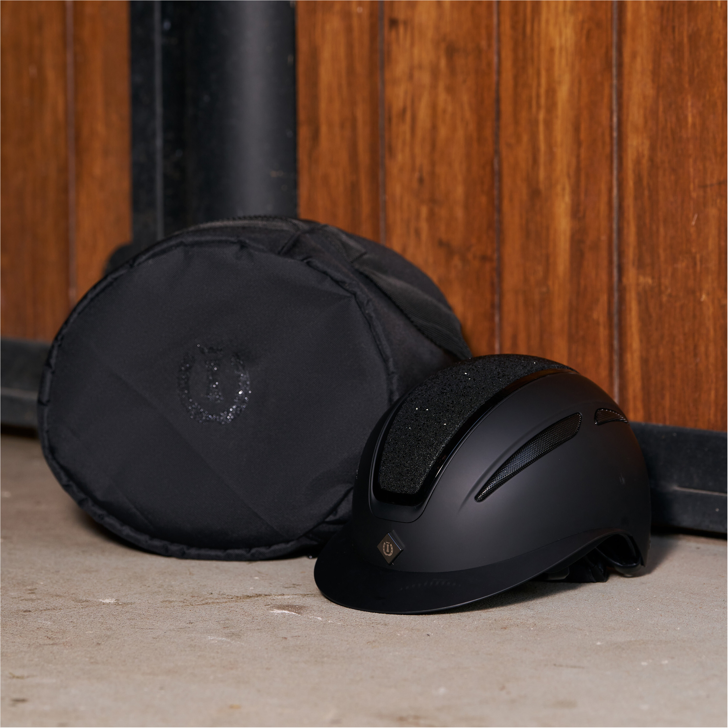 Helmtasche IRHBasic schwarz