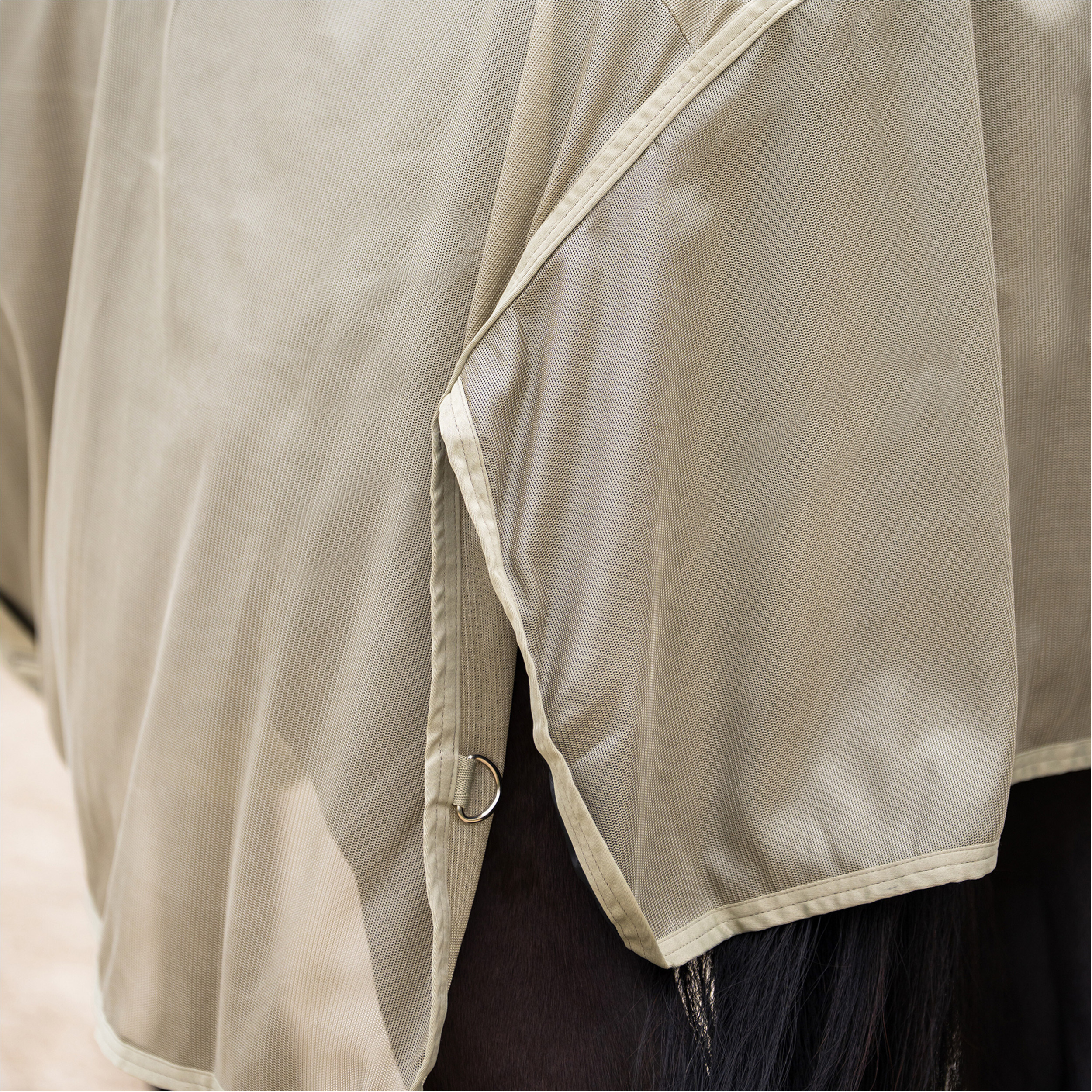 Fliegendecke mit Halsteil (abnehmbar) IRHReese light olive