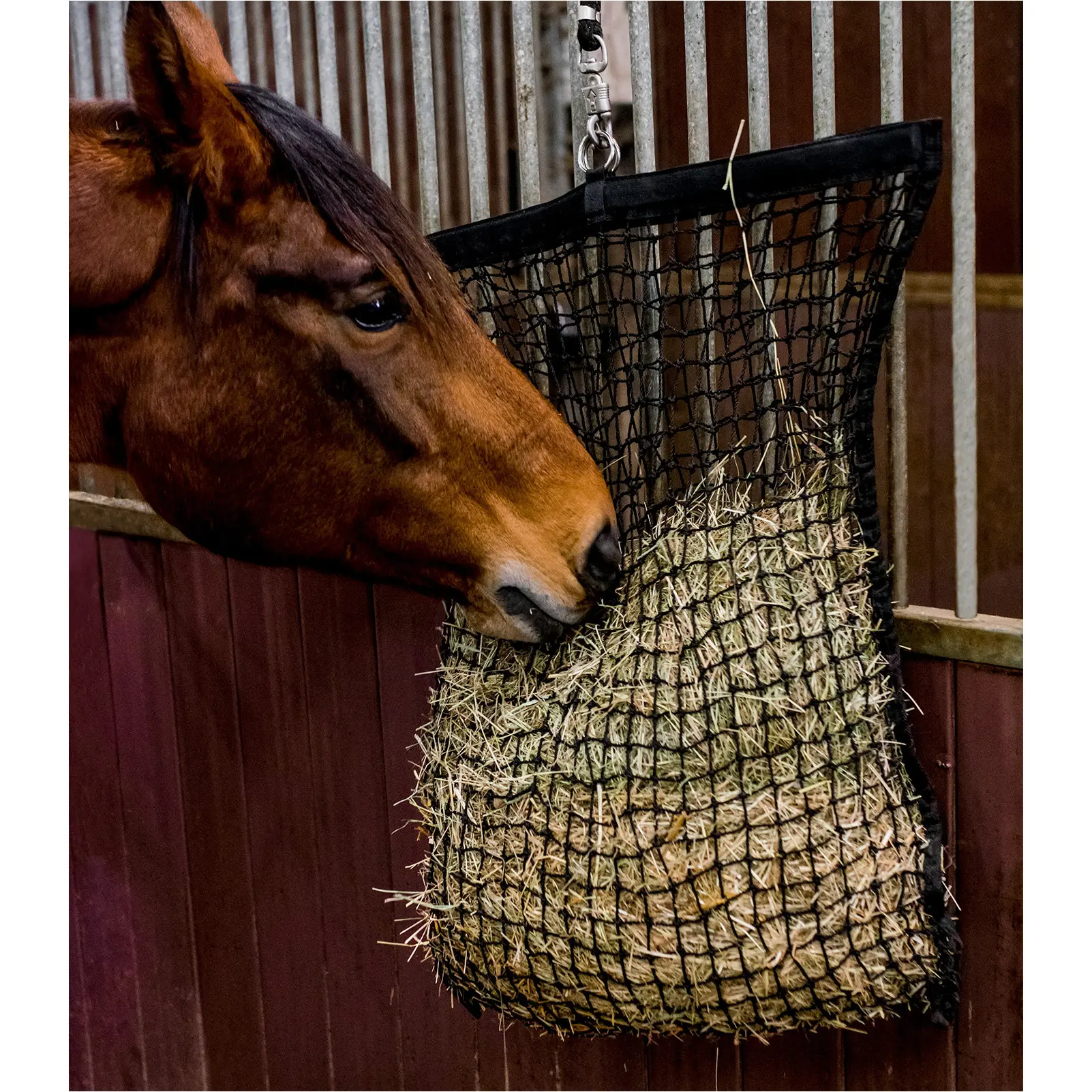Heunetz mit Füllhilfe schwarz