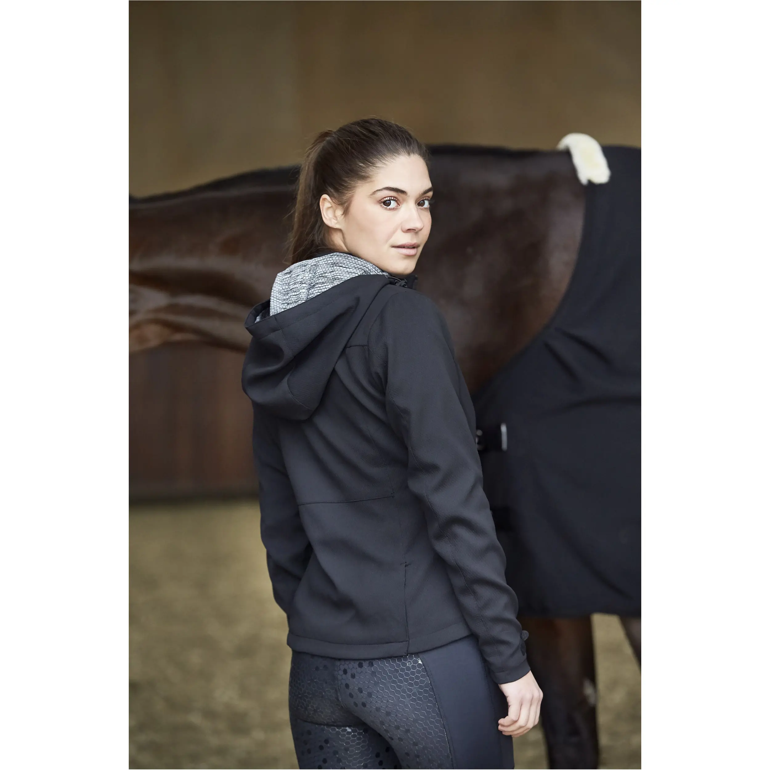 Damen Reitjacke kurz HYBRID schwarz