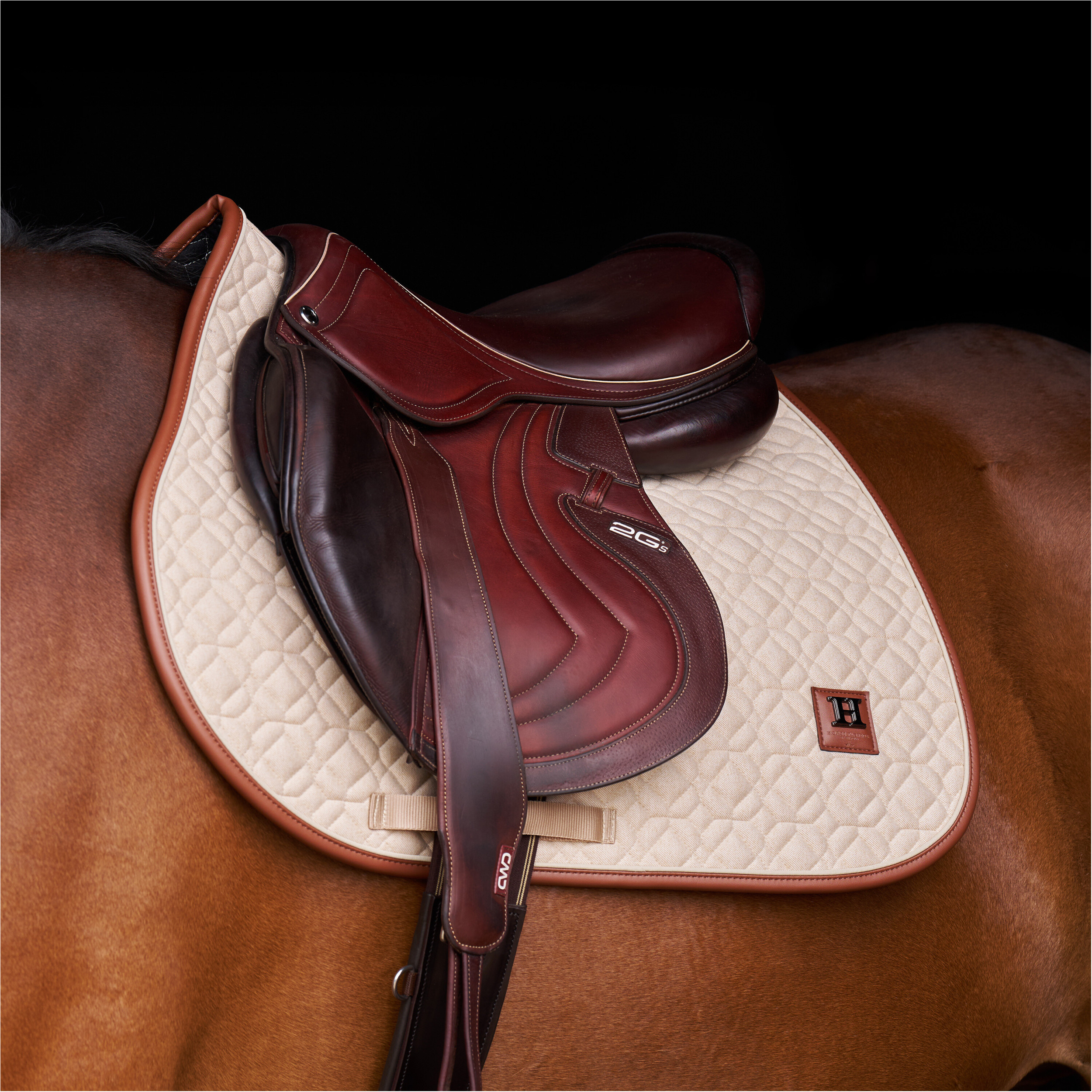 Schabracke HVPLuxi tan Warmblut Vielseitigkeit