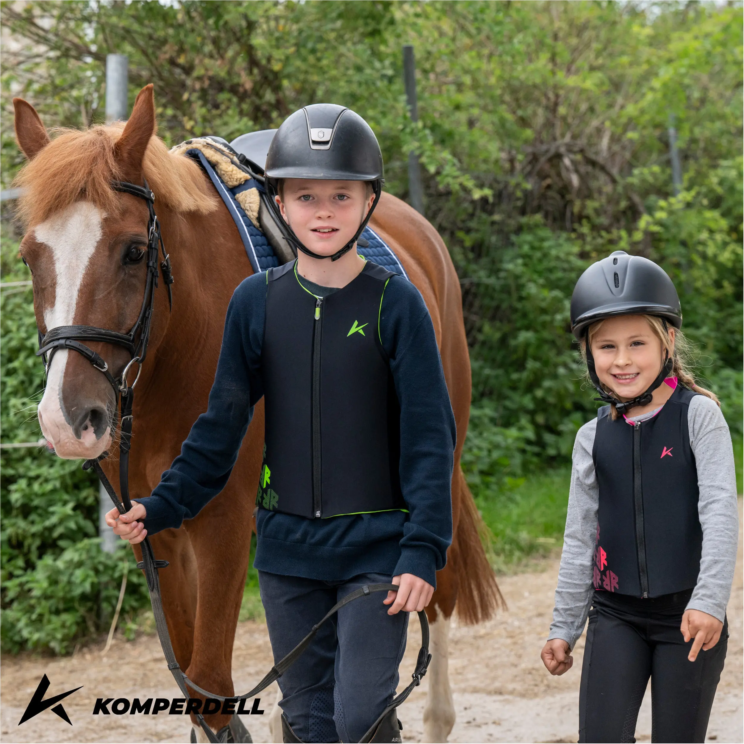 Kinder Rückenprotektor BALLISTIC FlexFit PRO Junior schwarz/pink