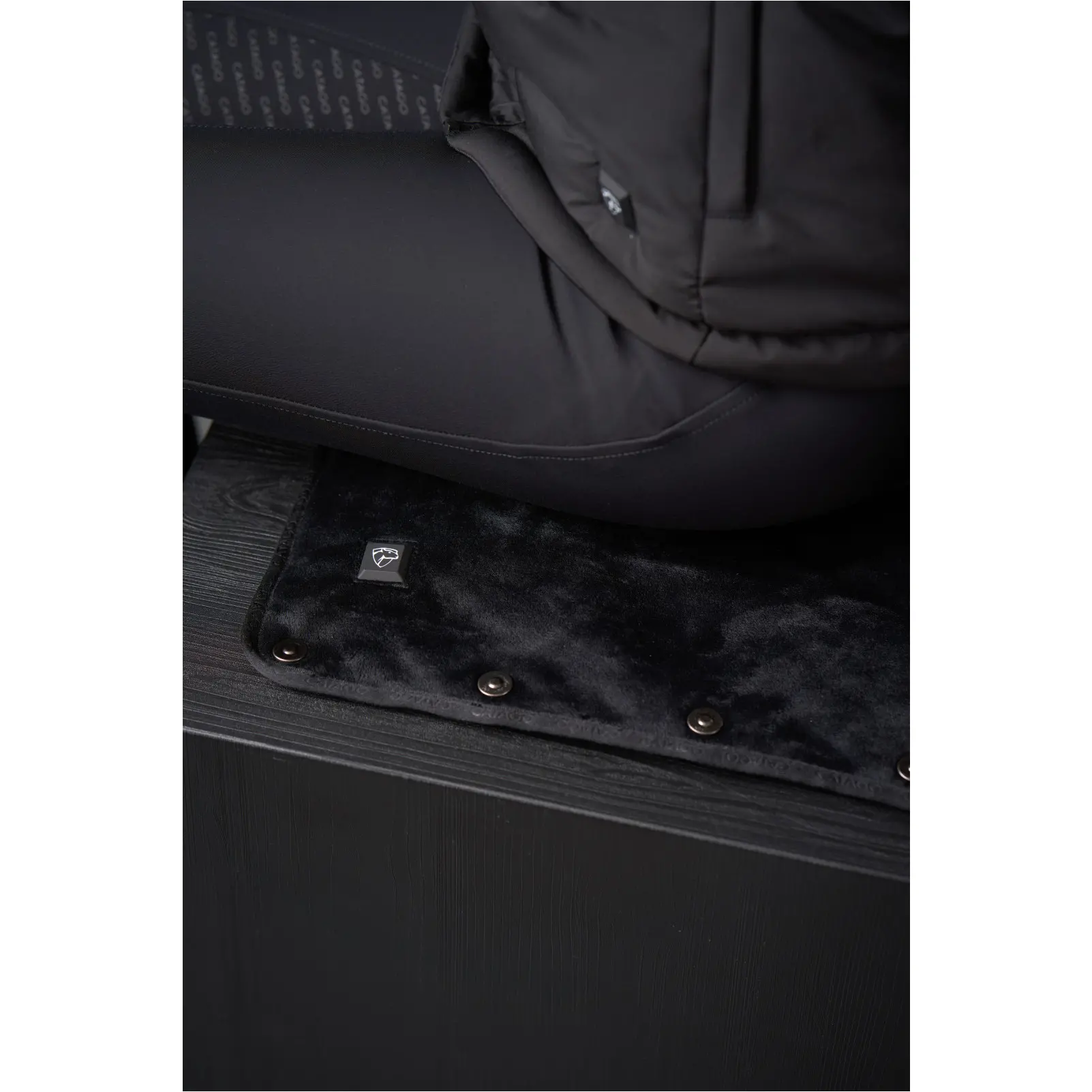 Hand- und Sitzpolster HEAT Tech schwarz Hand- und Sitzpolster HEAT Tech schwarz