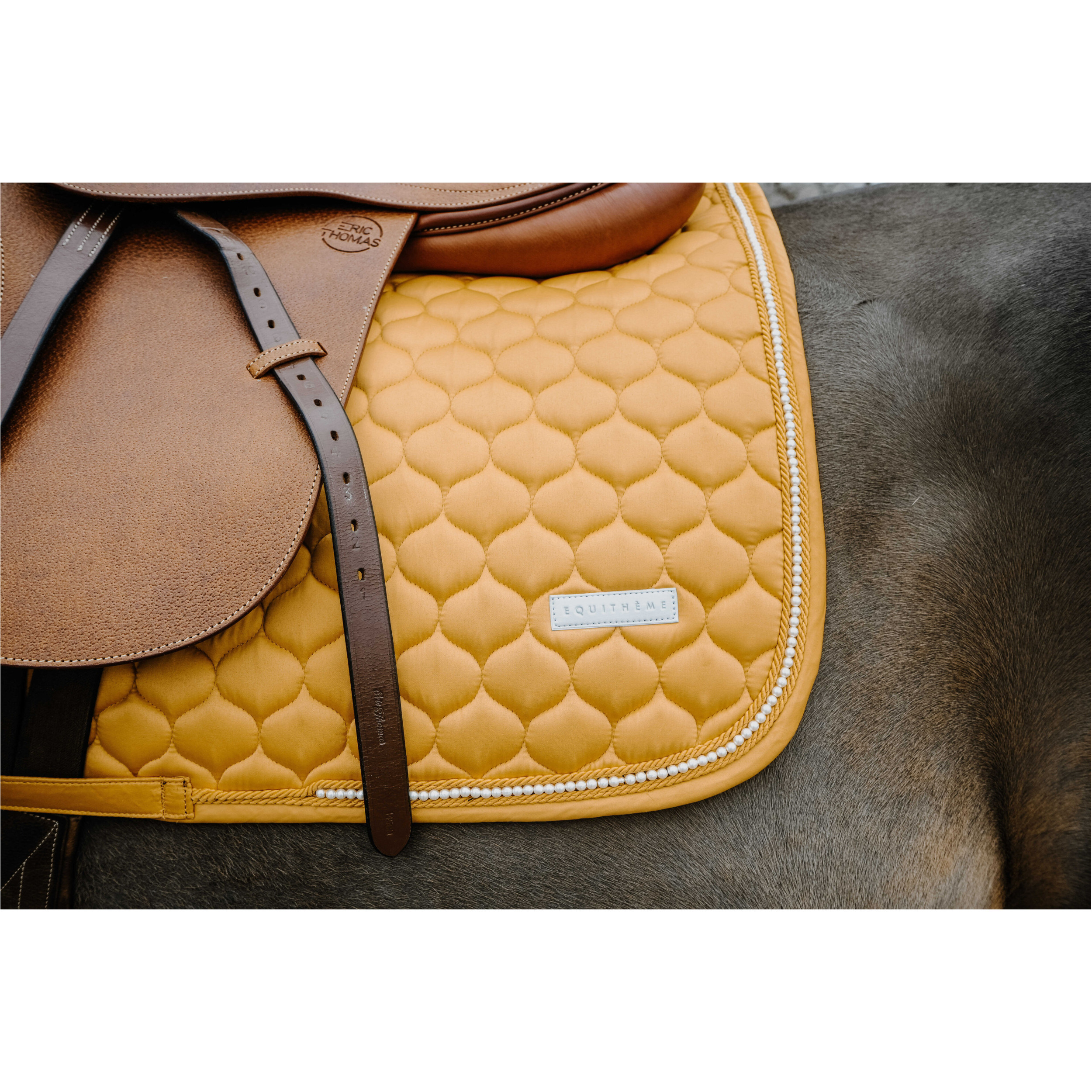 Schabracke mit Perlenkette OPAL gelb Vielseitigkeit