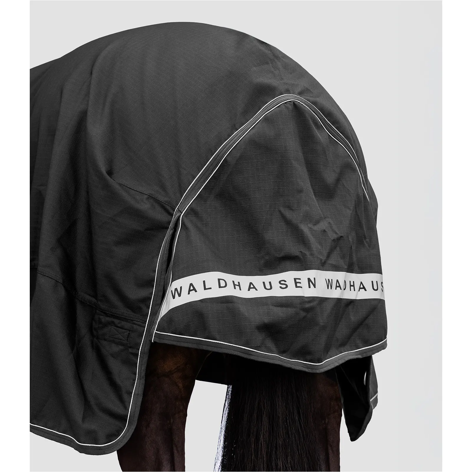 Outdoordecke High Neck 100g Füllung 1200D SCANDIC schwarz