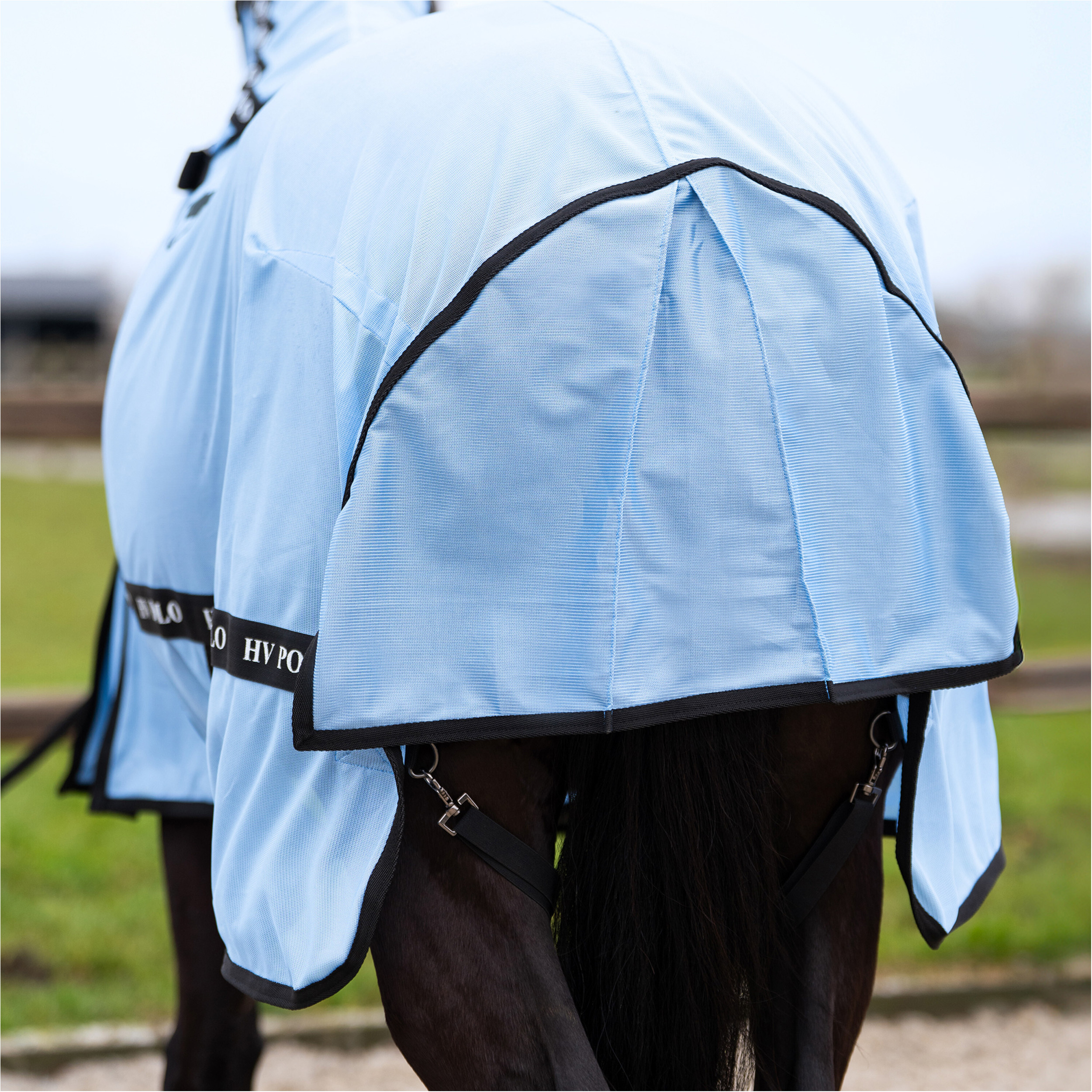 Fliegendecke mit Halsteil (abnehmbar) HVPNena powder blau