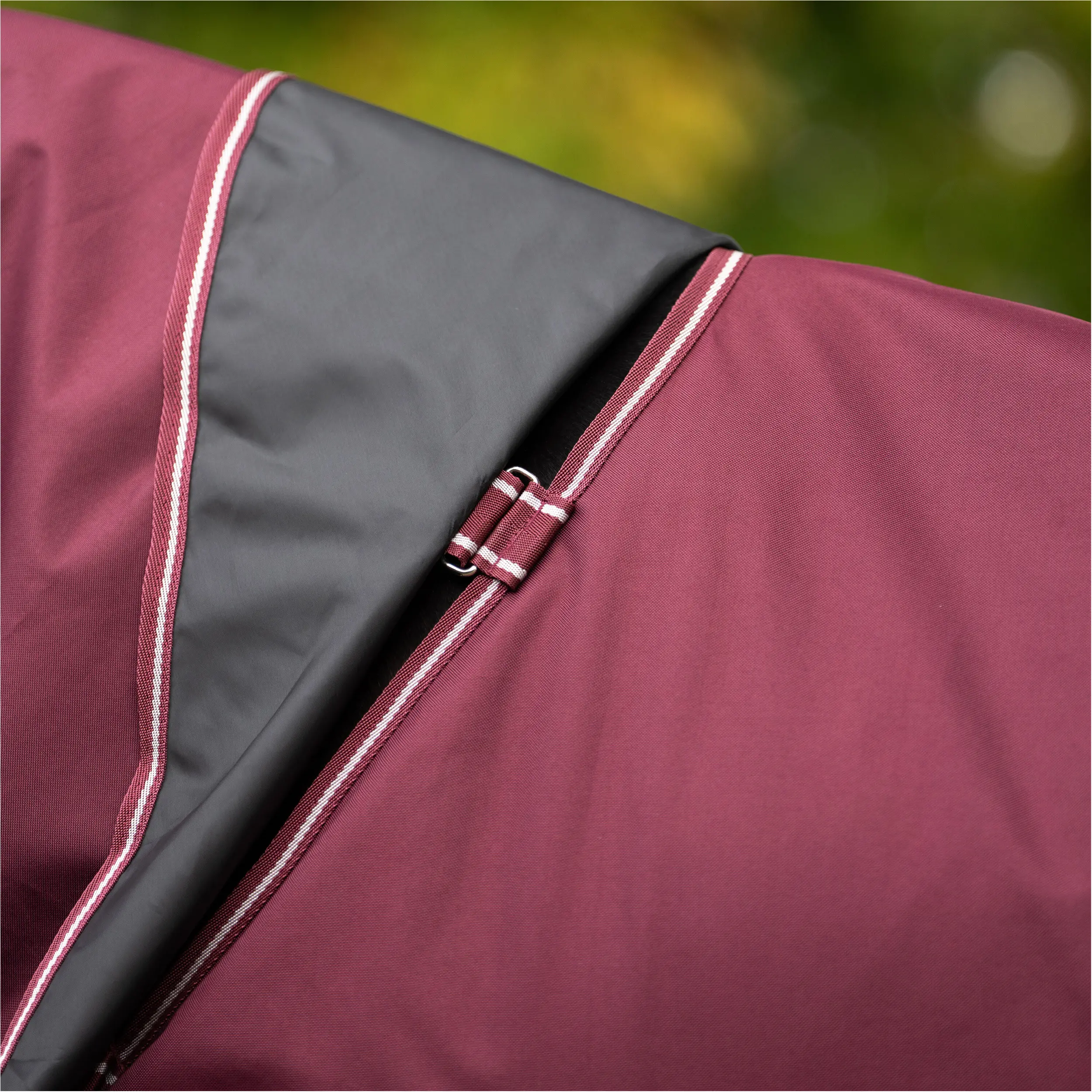 Outdoordecke Halsteil (abnehmbar) 300g Füllung 600D IRHBasic deep rot