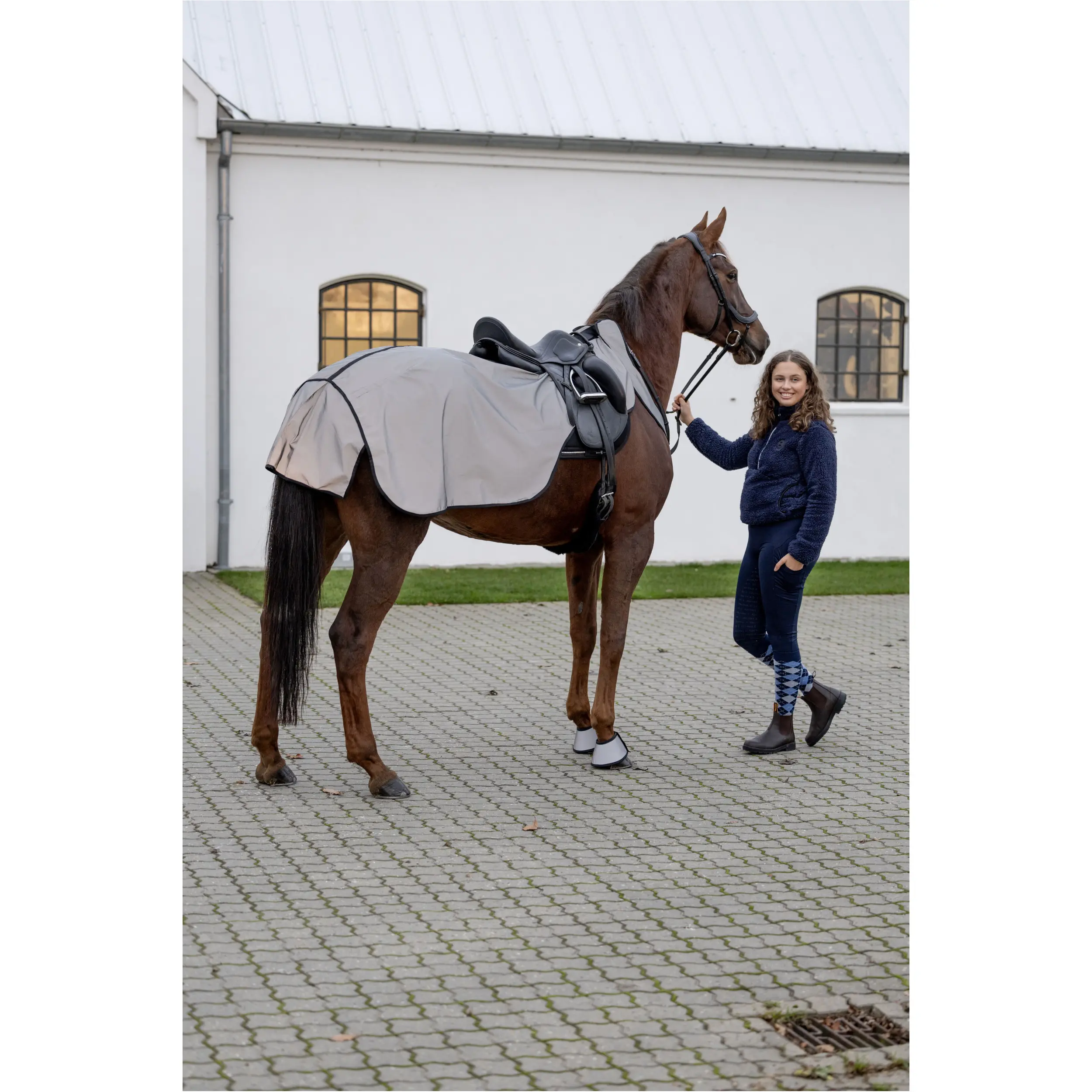 Ausreitdecke reflektierend TOTALLY REFLECTIVE schwarz reflex Ausreitdecke reflektierend TOTALLY REFLECTIVE schwarz reflex